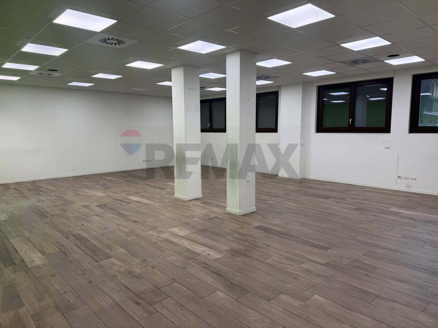 Ufficio in affitto a Agrate Brianza