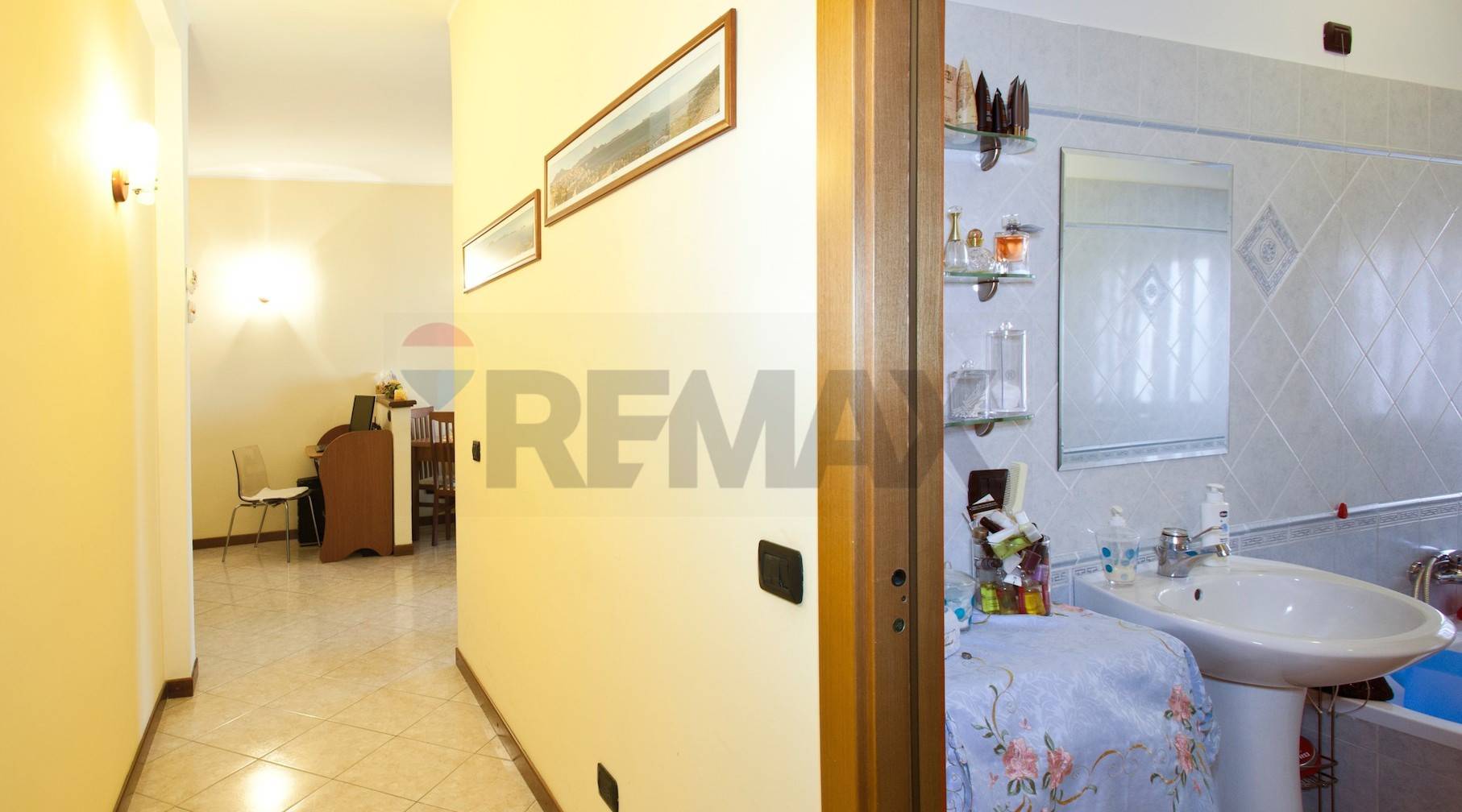 Appartamento in affitto a Rho, Zona Centro