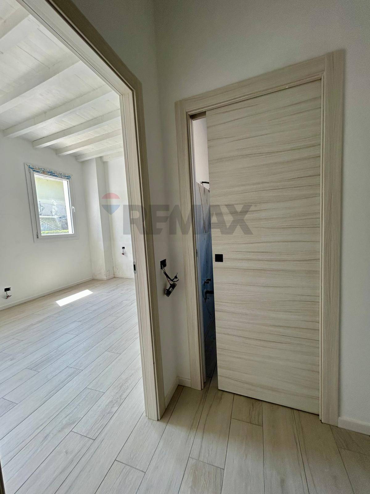 Appartamento in vendita a Vanzaghello