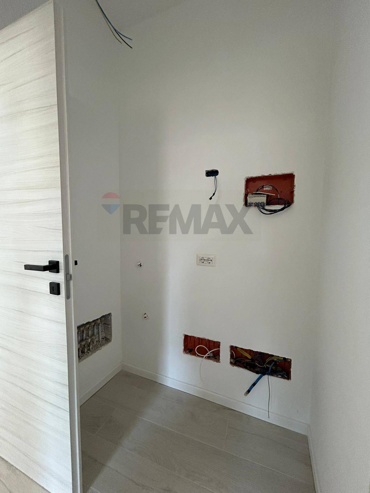 Appartamento in vendita a Vanzaghello