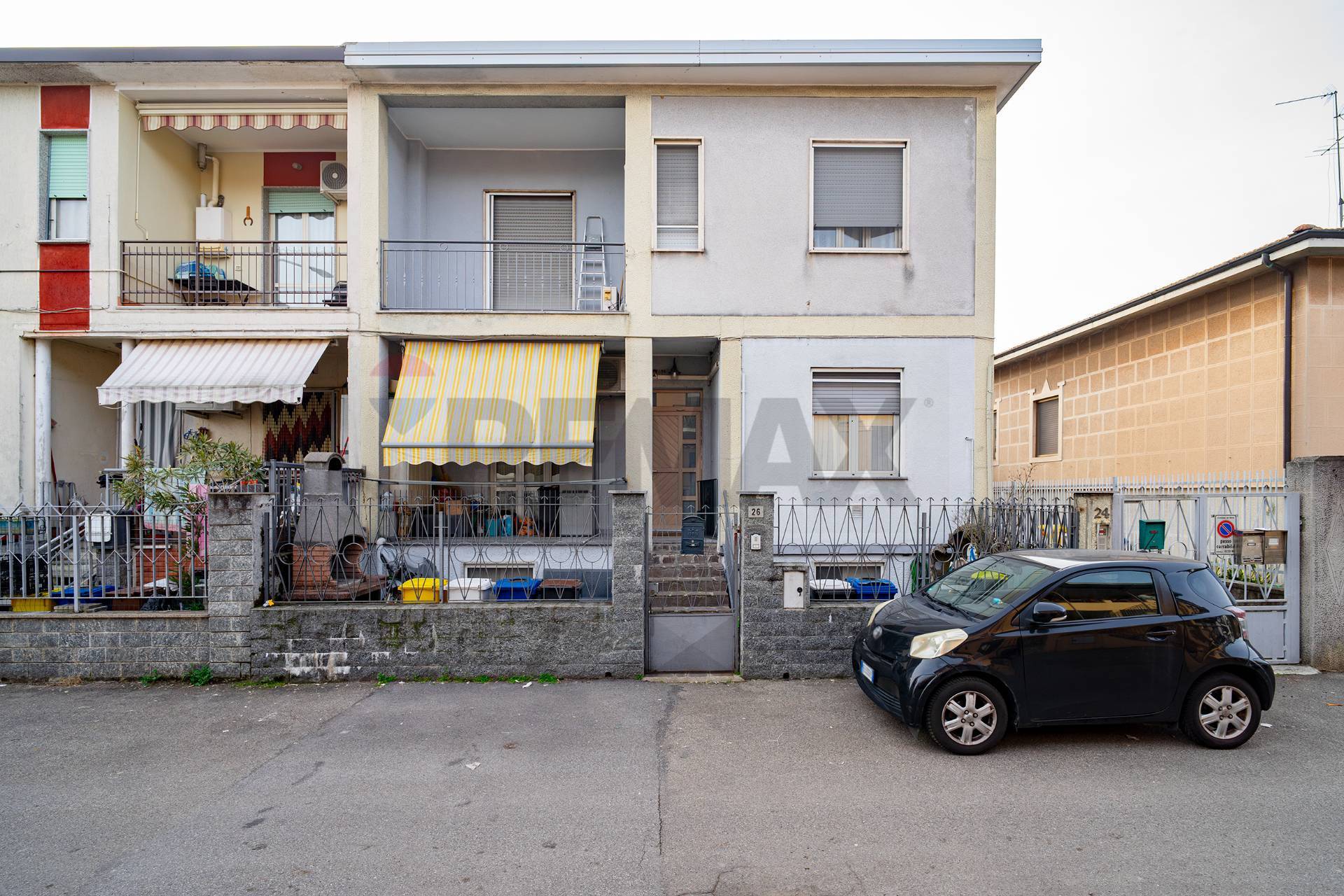 Casa Semindipendente in vendita a Rho, Zona San Martino