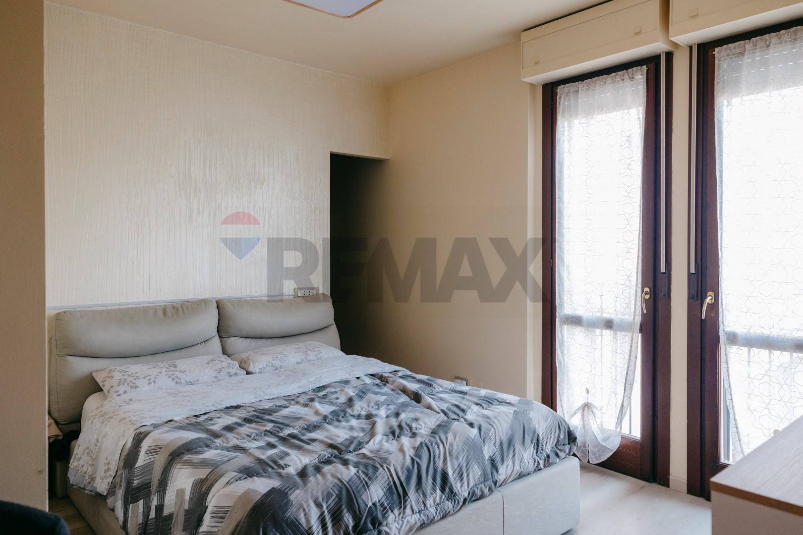 Appartamento in vendita a Usmate Velate