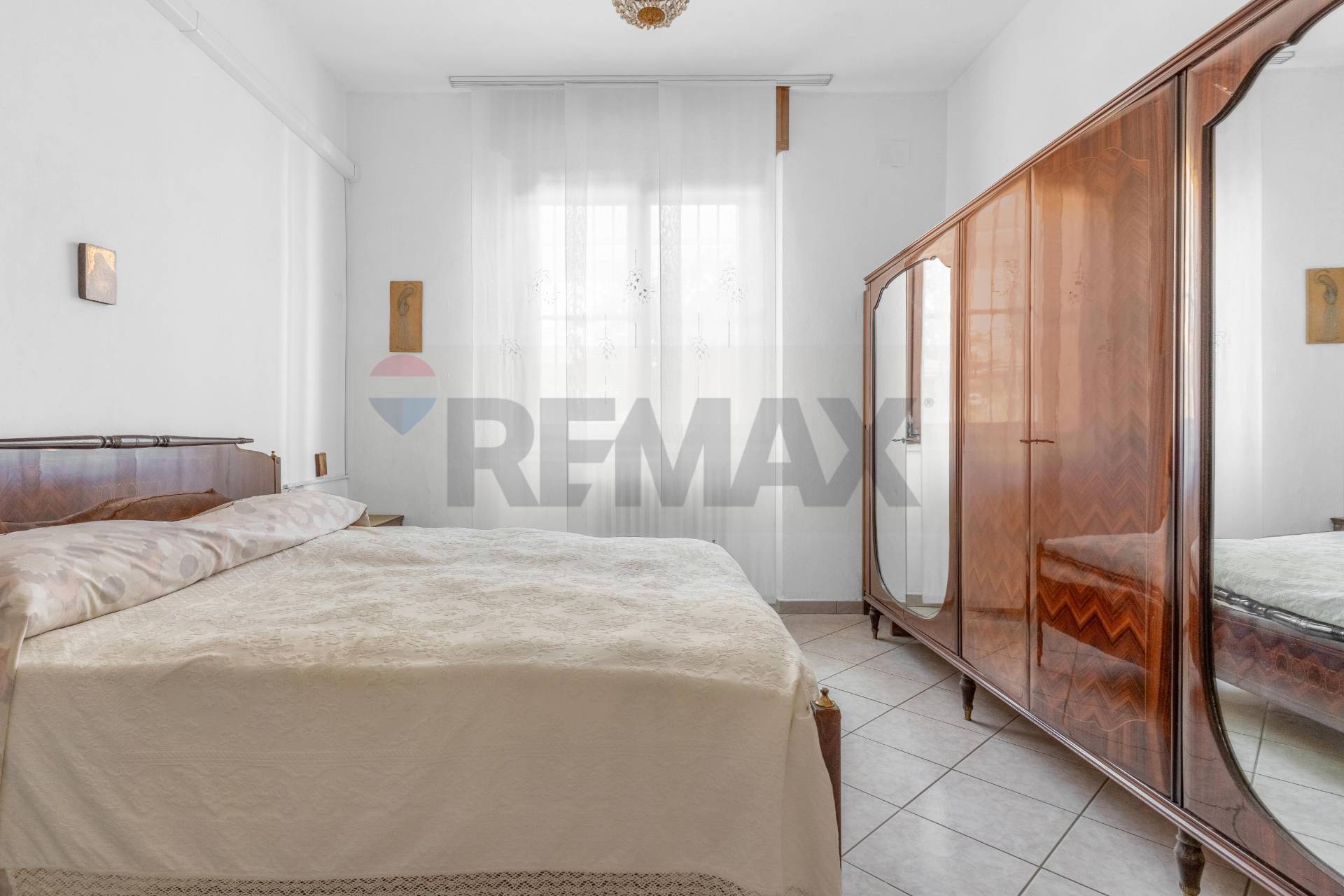 Villetta bifamiliare in vendita a Rho, Zona San Carlo