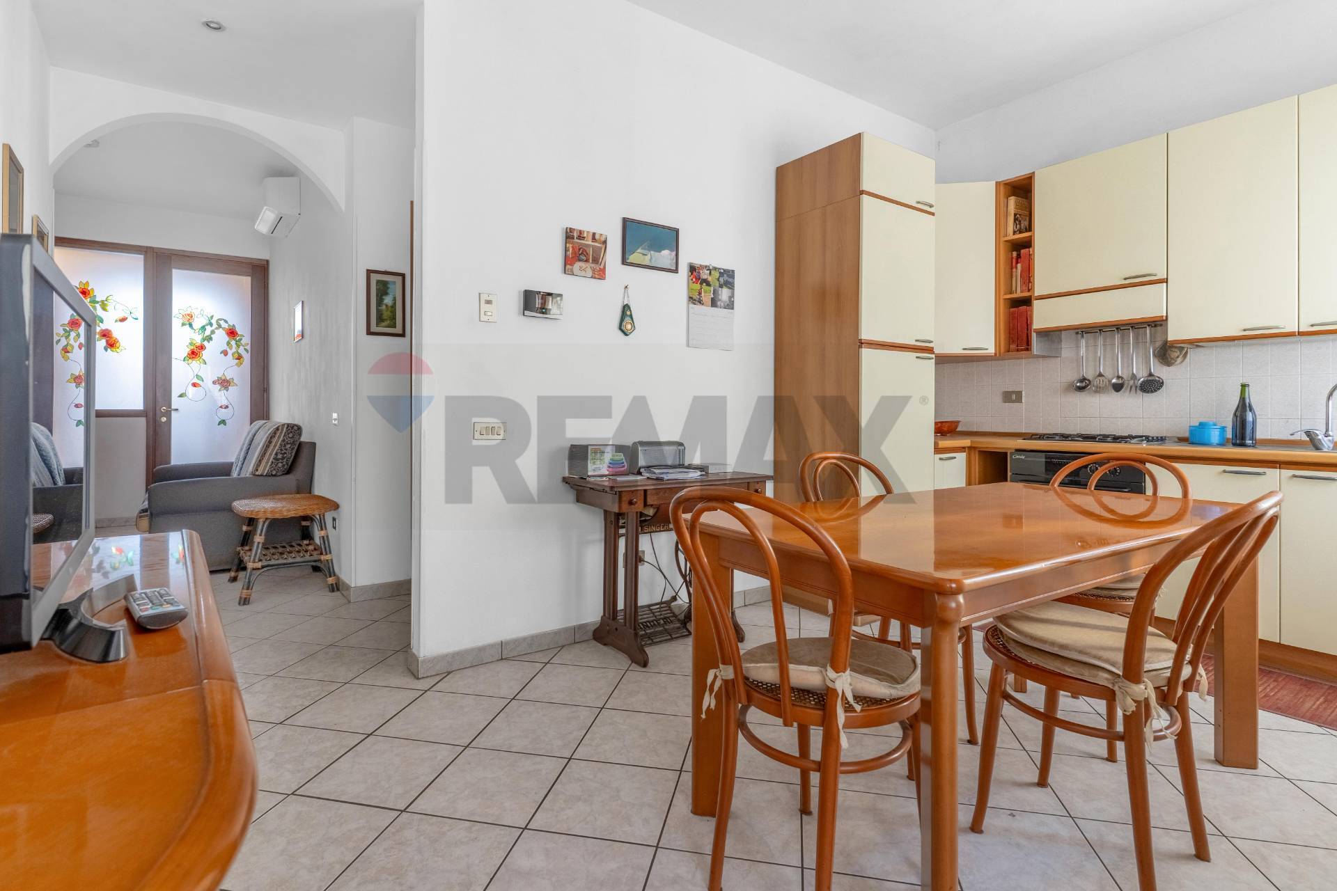 Villetta bifamiliare in vendita a Rho, Zona San Carlo