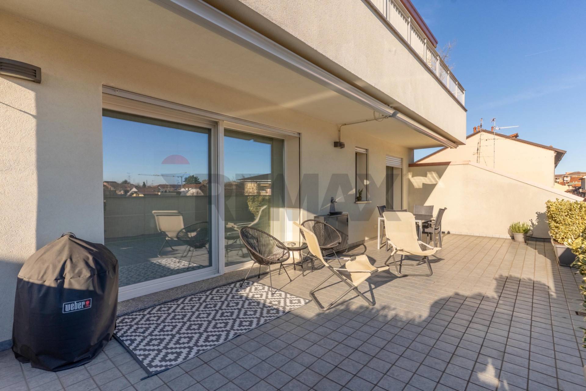 Appartamento in vendita a Rho, Zona Centro