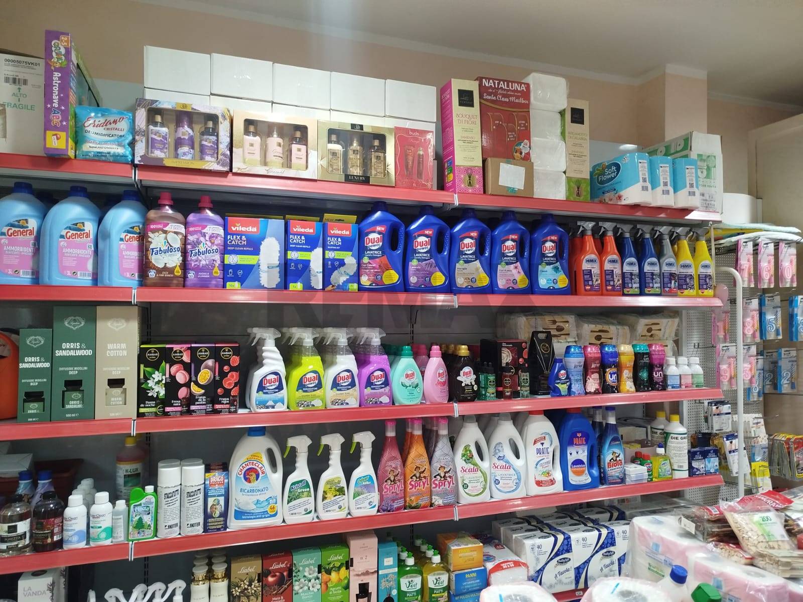 Attivit Commerciale in vendita a Cornaredo