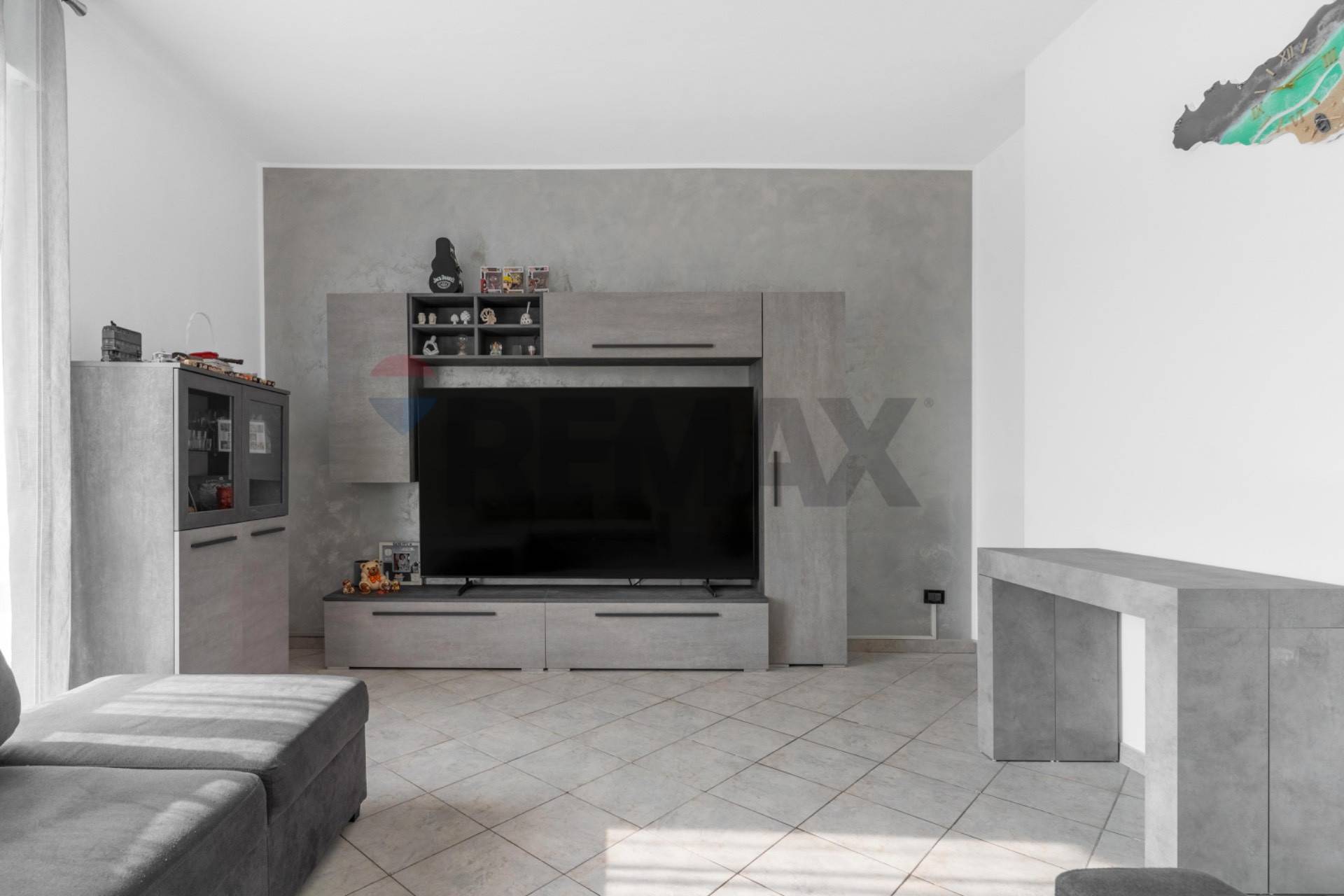 Appartamento in vendita a Rho, Zona San Pietro