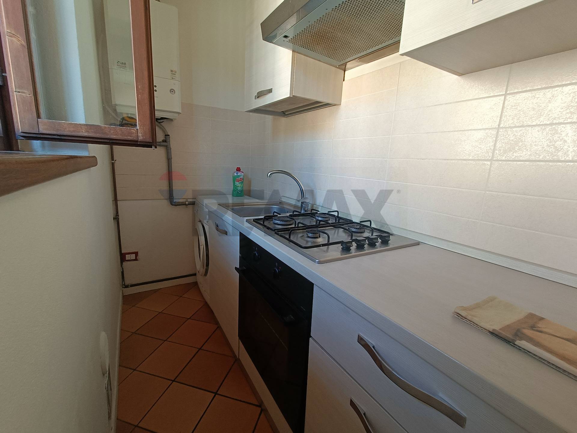 Appartamento in vendita a Rho, Zona Centro