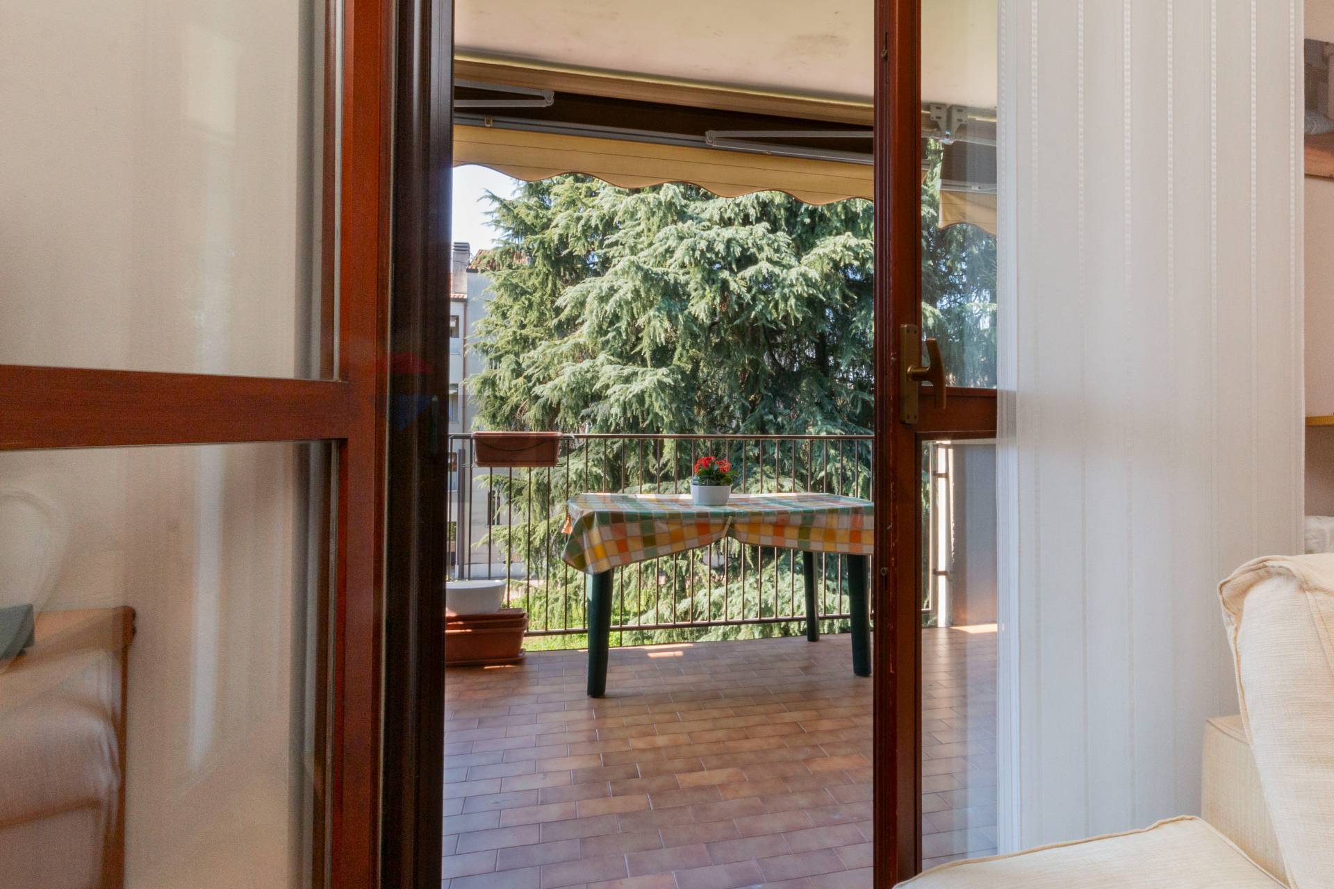 Appartamento in vendita a Agrate Brianza, Omate