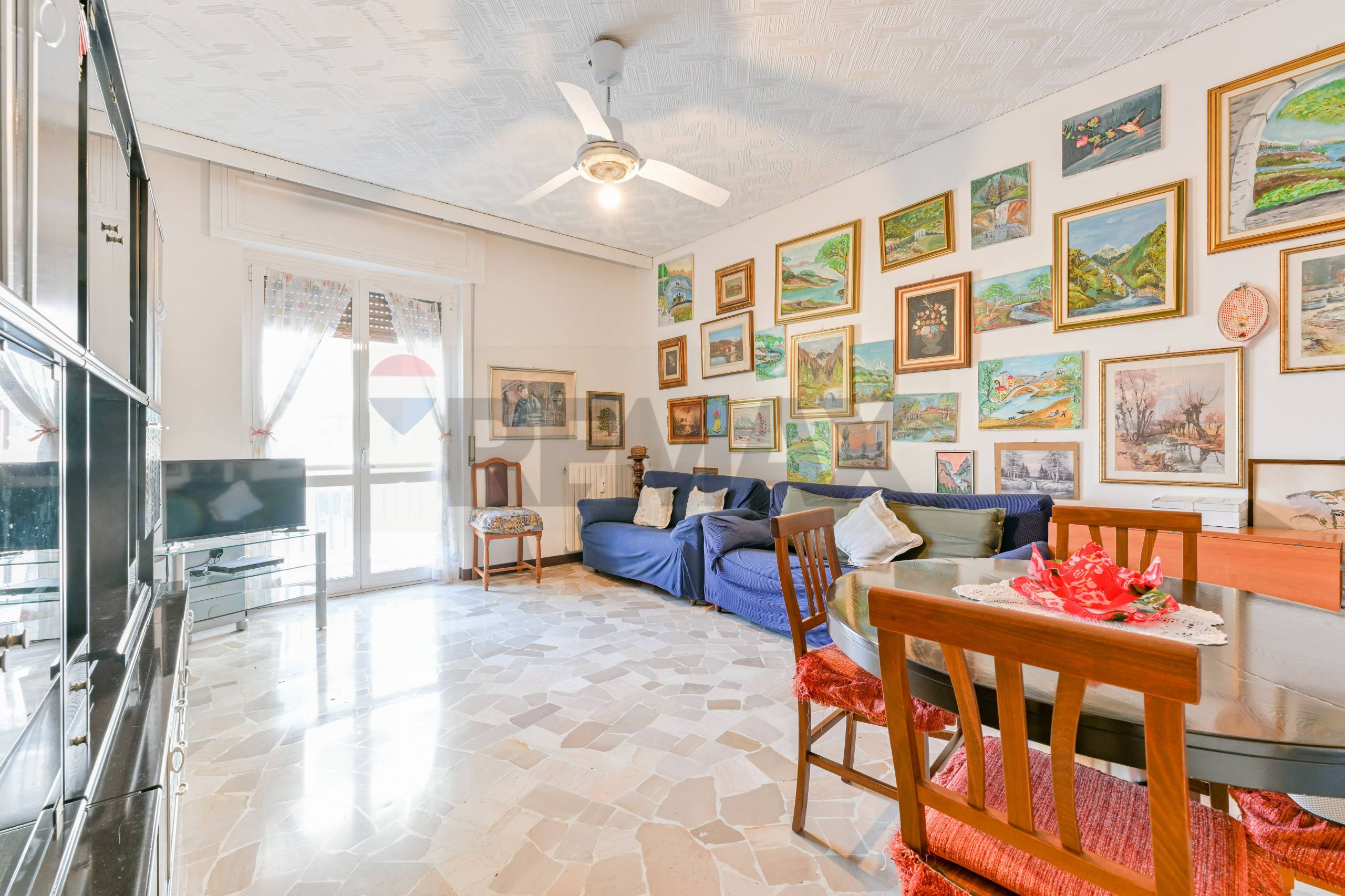 Appartamento in vendita a Rho, Zona San Pietro