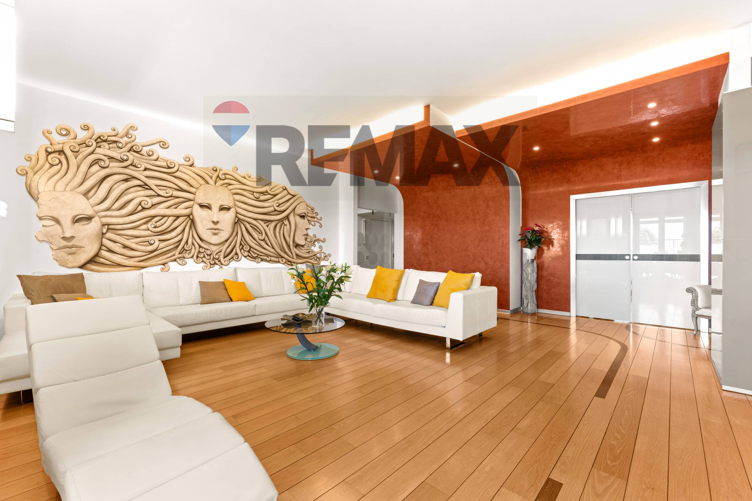 Appartamento in vendita a Rho, Zona Centro