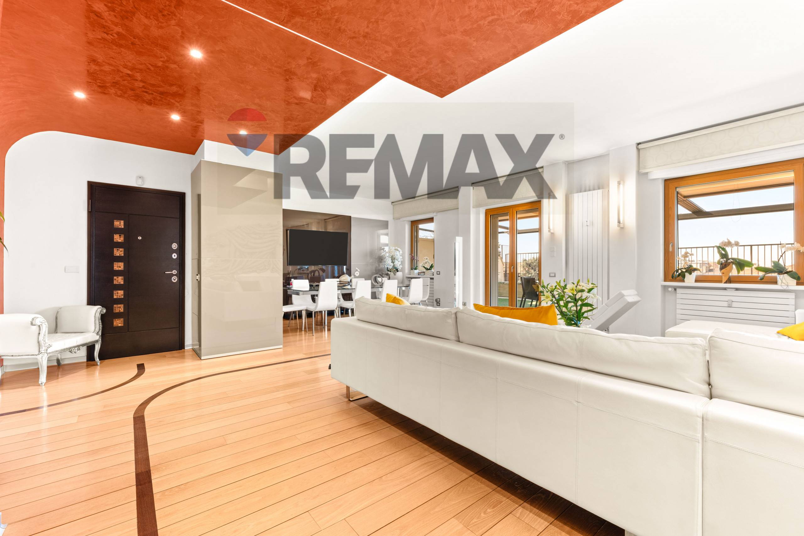 Appartamento in vendita a Rho, Zona Centro