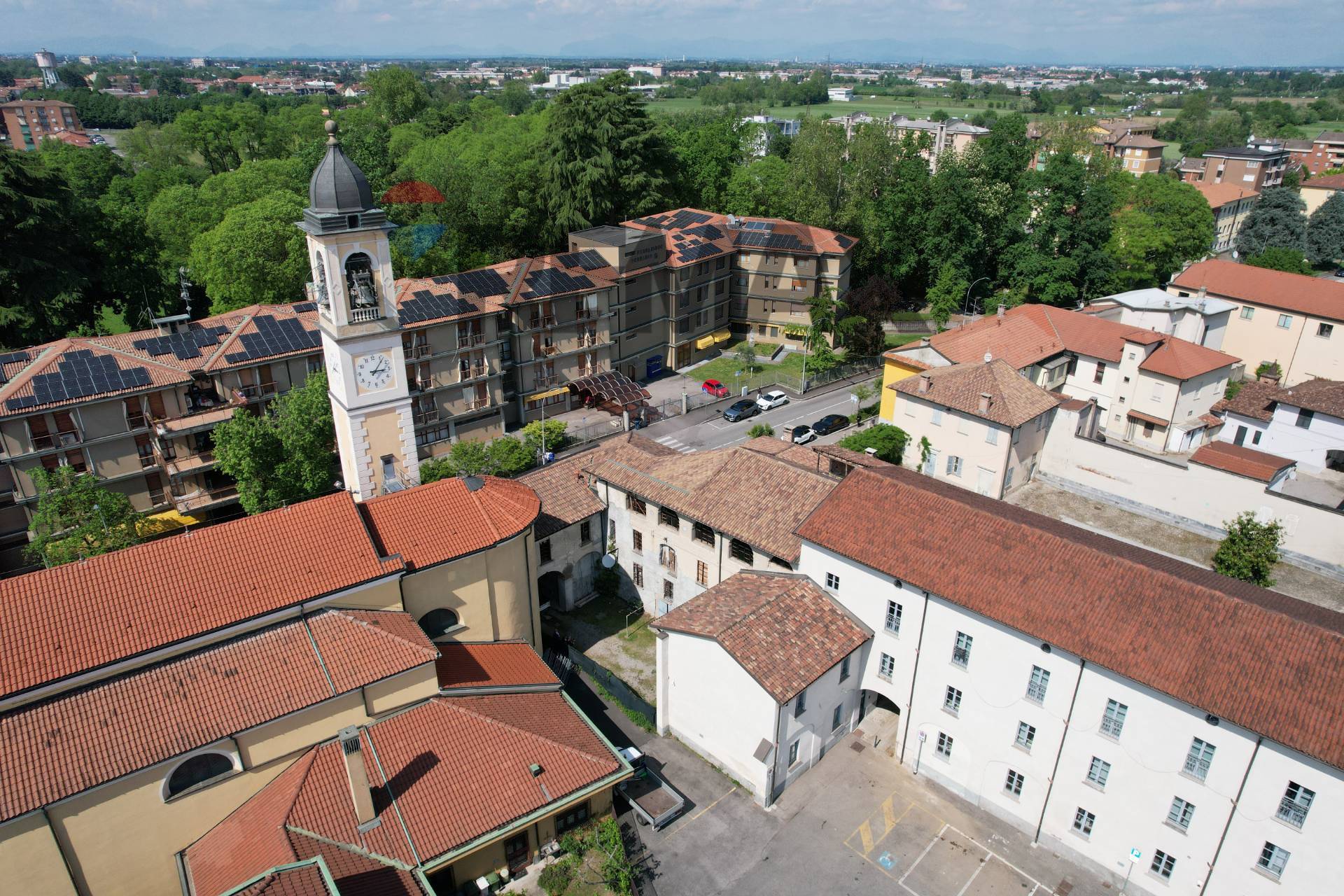 Locale Commerciale in vendita a Vanzago