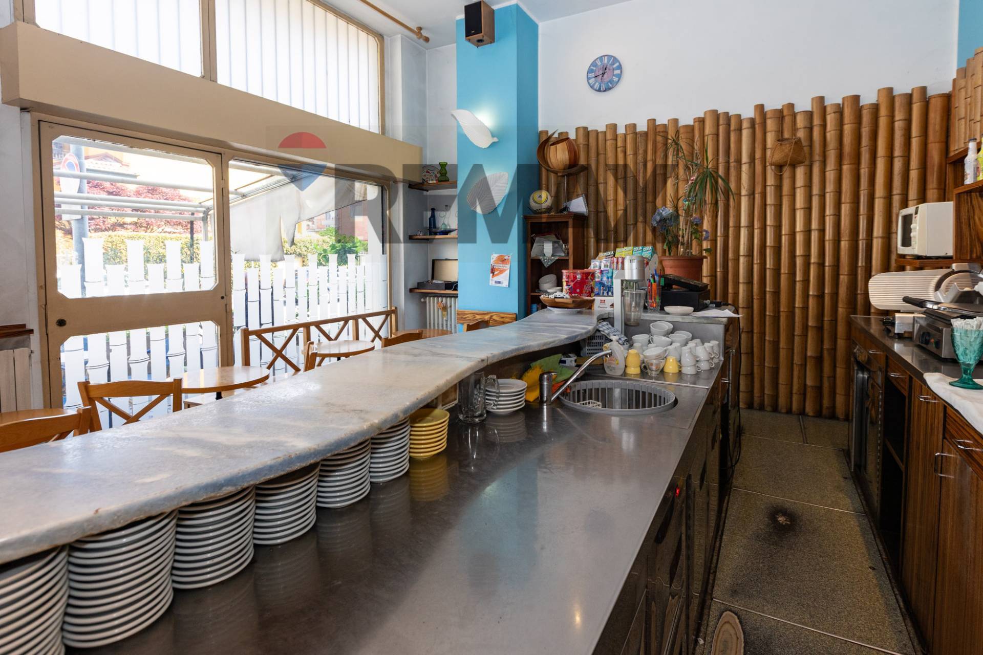 Bar in vendita a Rho, Zona San Carlo