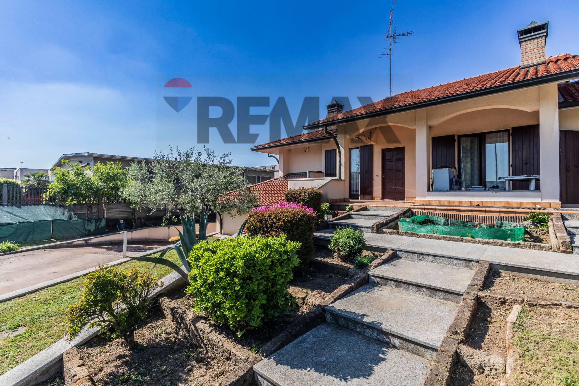 Villa singola in vendita a Lainate