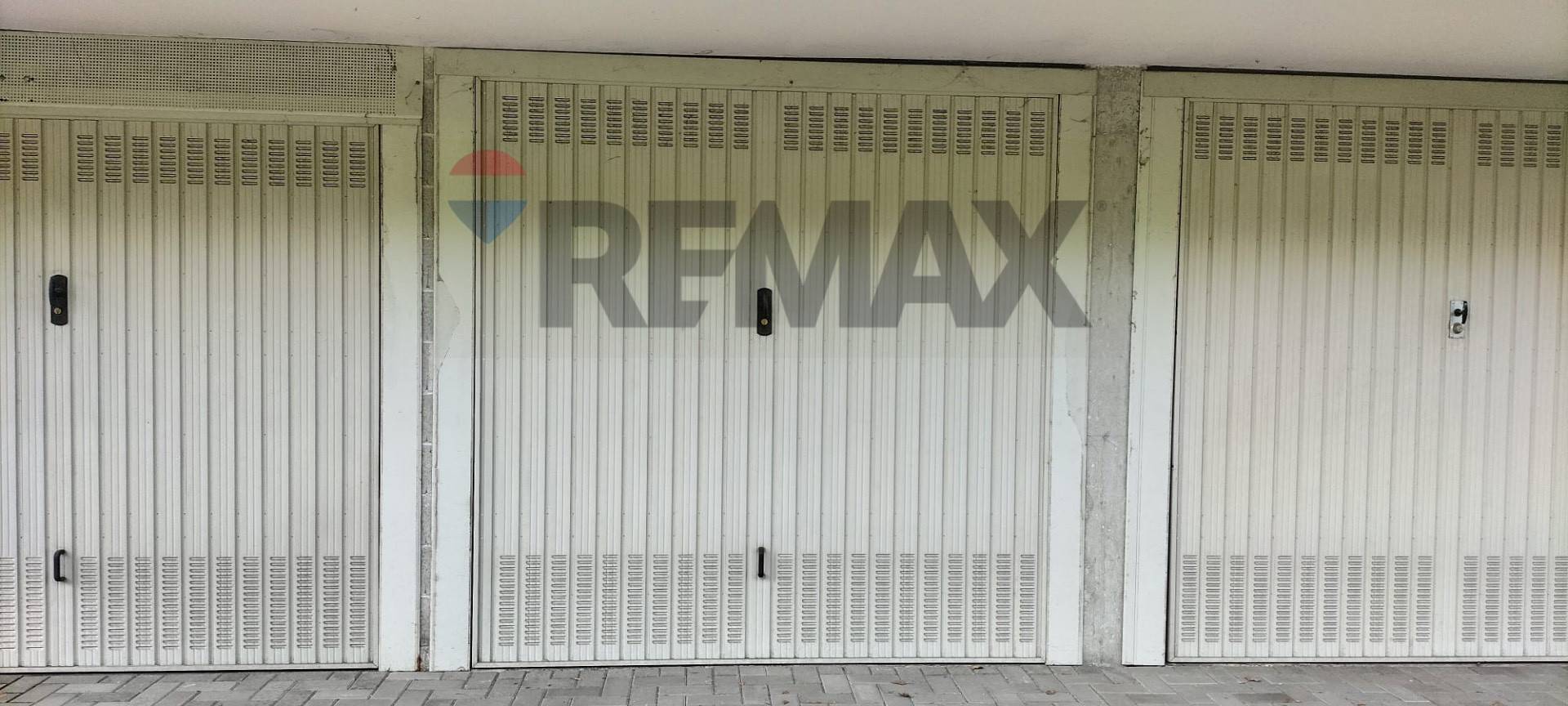 Garage/Box in vendita a Rho, Zona San Pietro