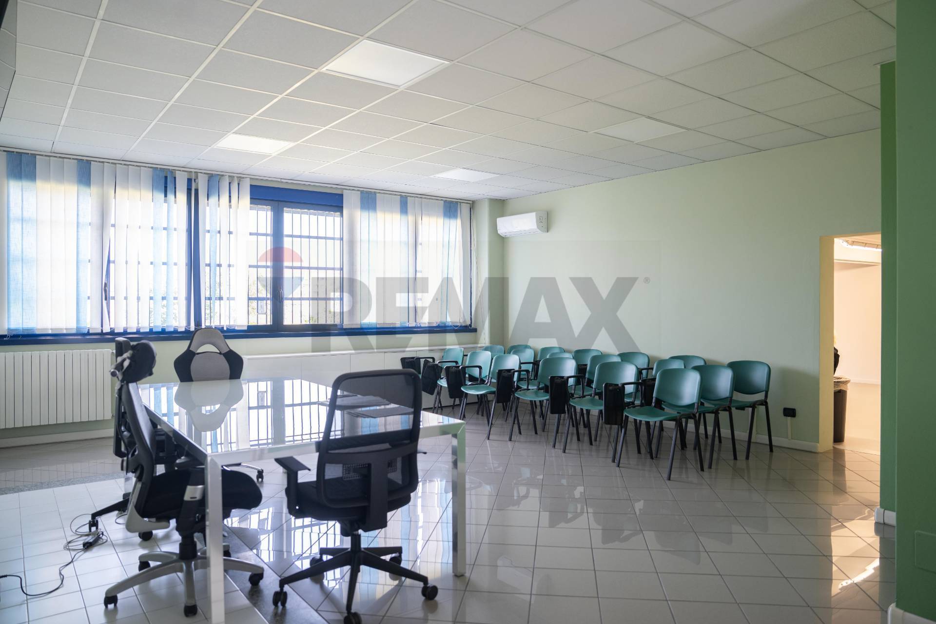 Ufficio in vendita a Rho, Mazzo