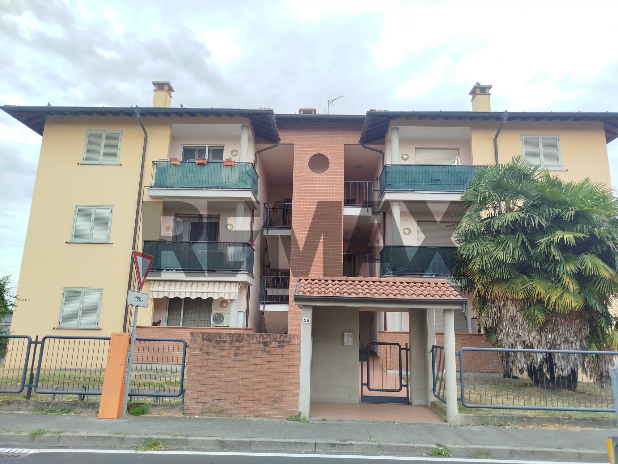 Appartamento in affitto a Rosate