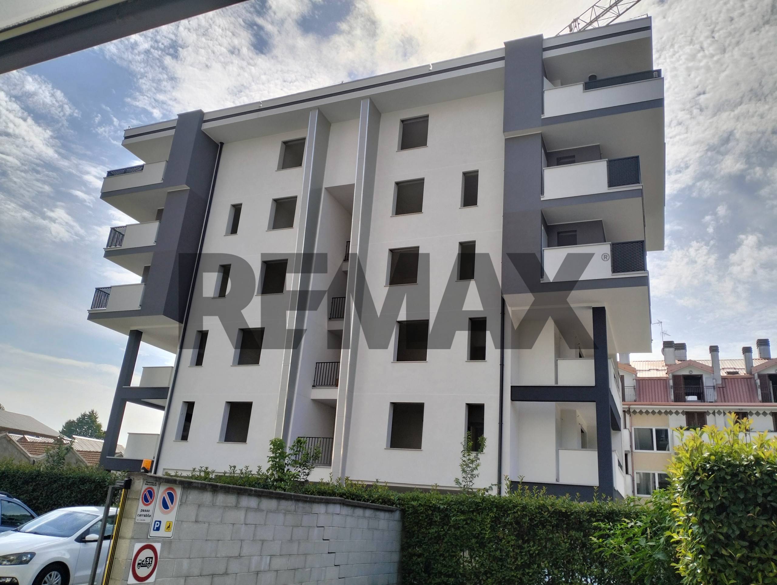 Appartamento in vendita a Gallarate, Sciar