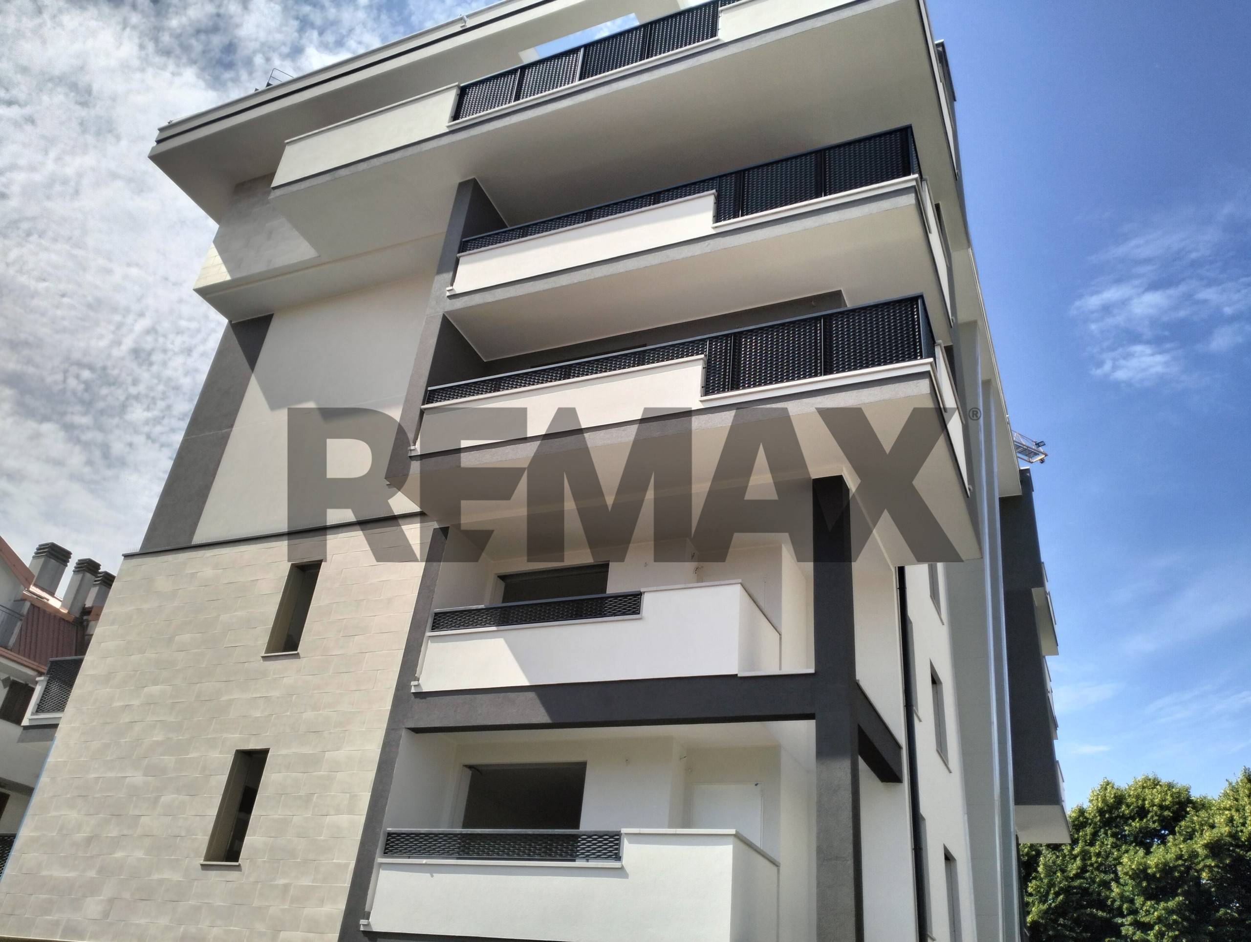 Appartamento in vendita a Gallarate, Sciar