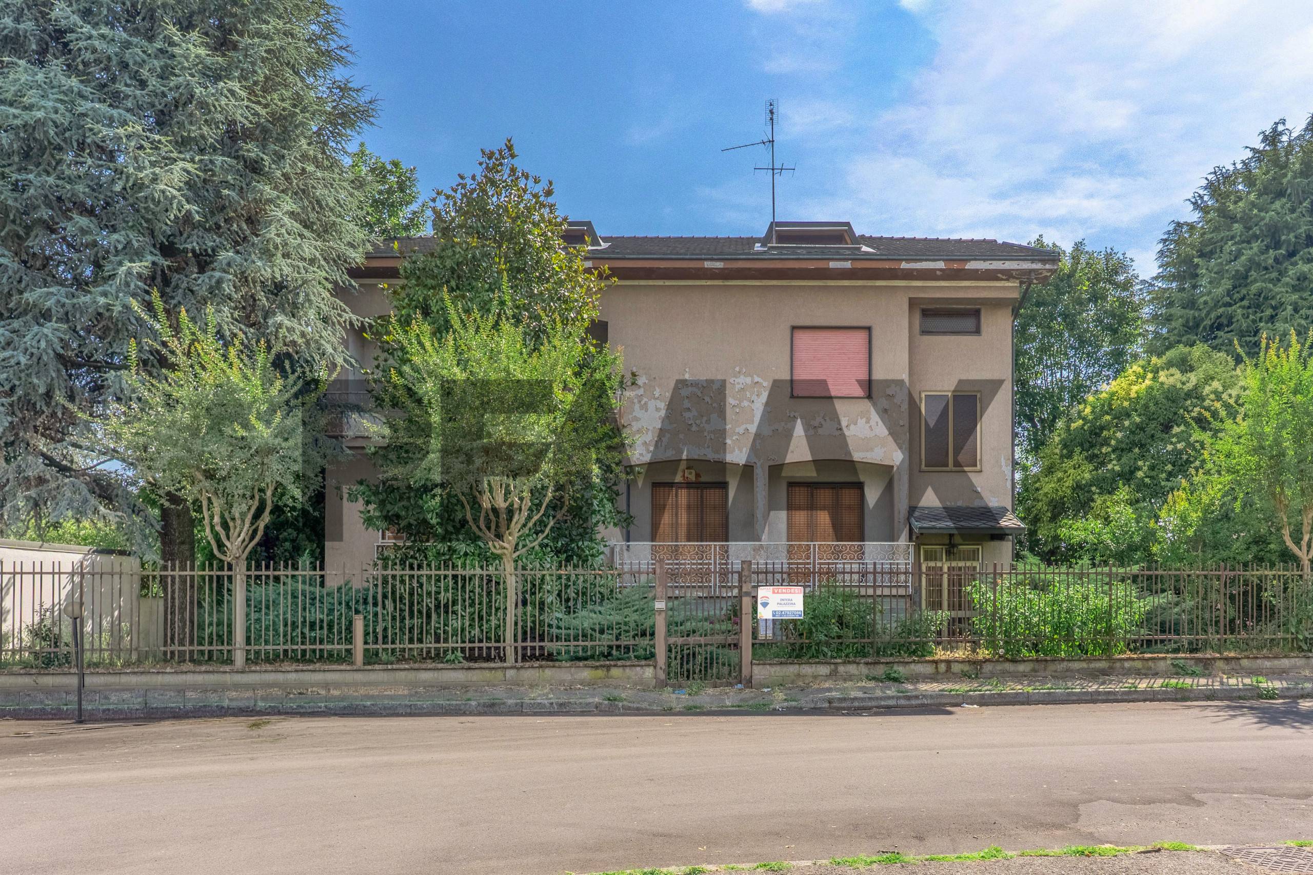 Casa Indipendente in vendita a Rho, Passirana