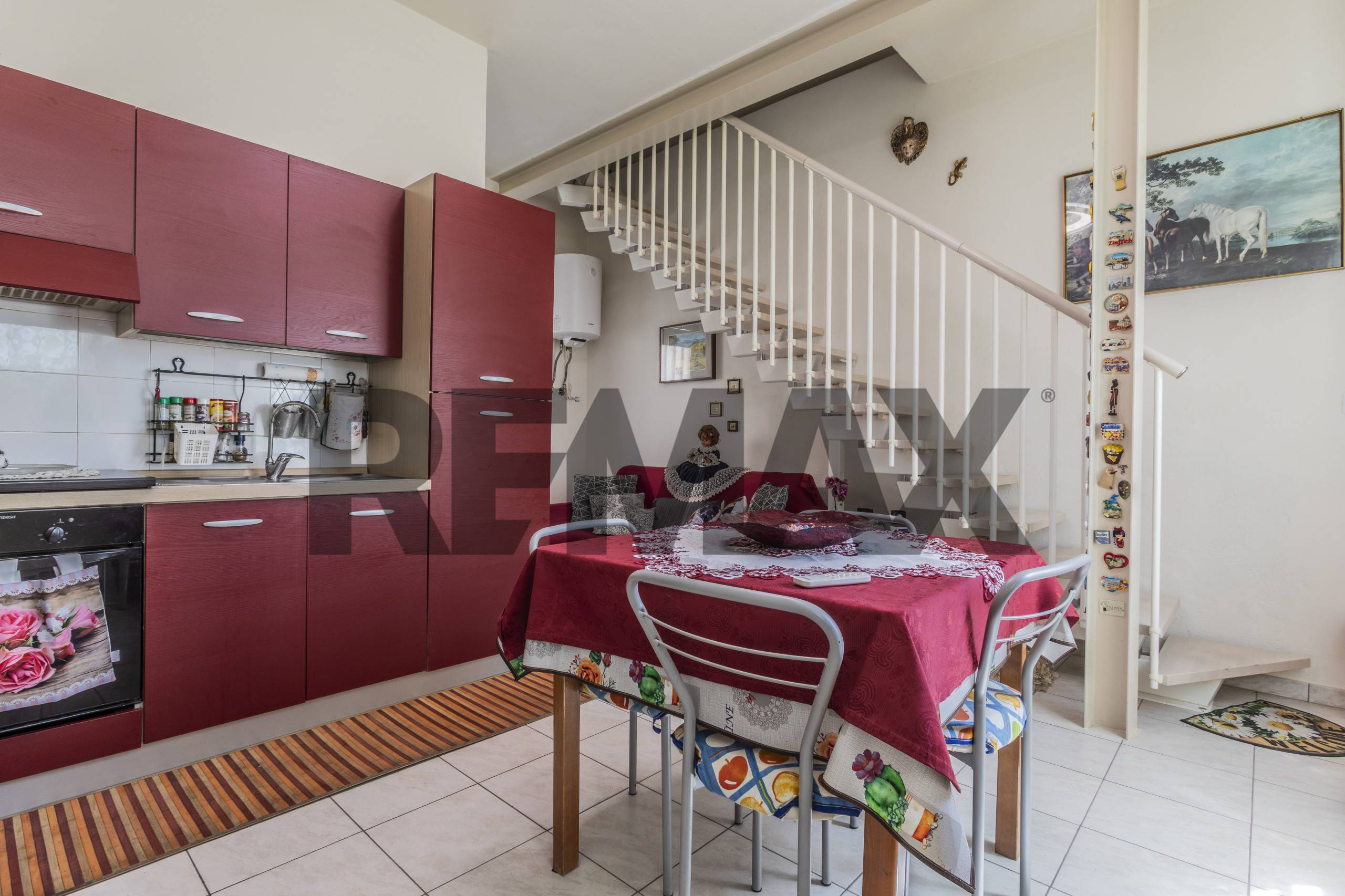 Appartamento in vendita a Rho, Zona Centro