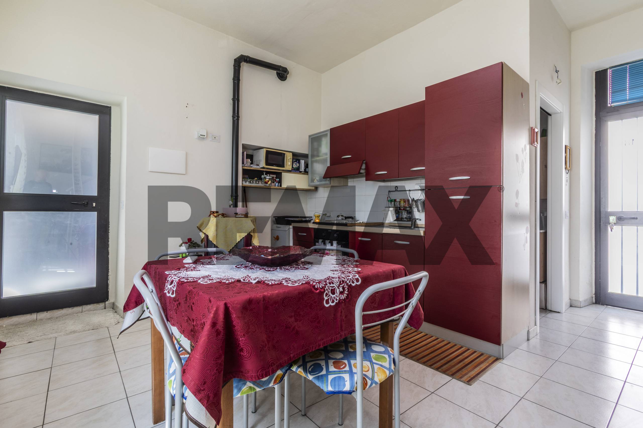 Appartamento in vendita a Rho, Zona Centro