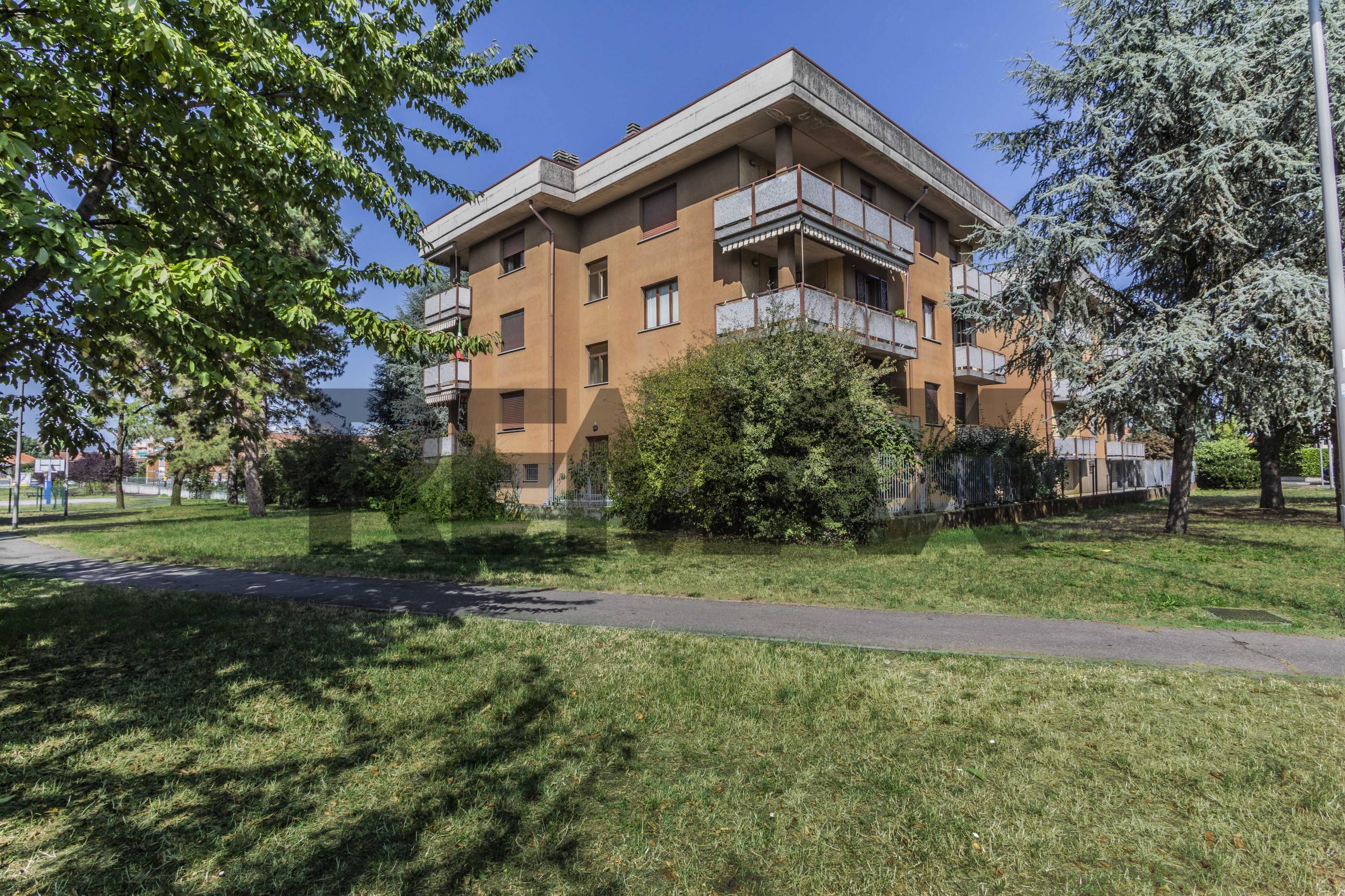 Appartamento in vendita a Pogliano Milanese