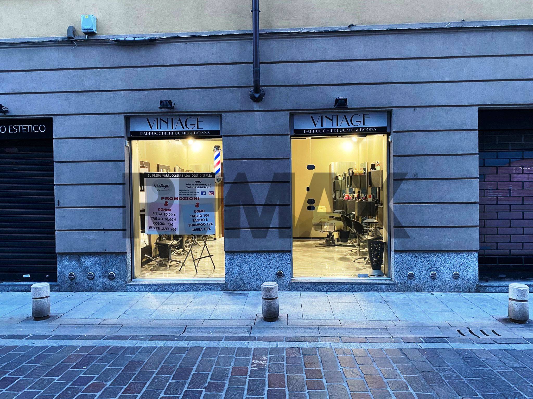 Negozio in vendita a Rho, Zona Centro