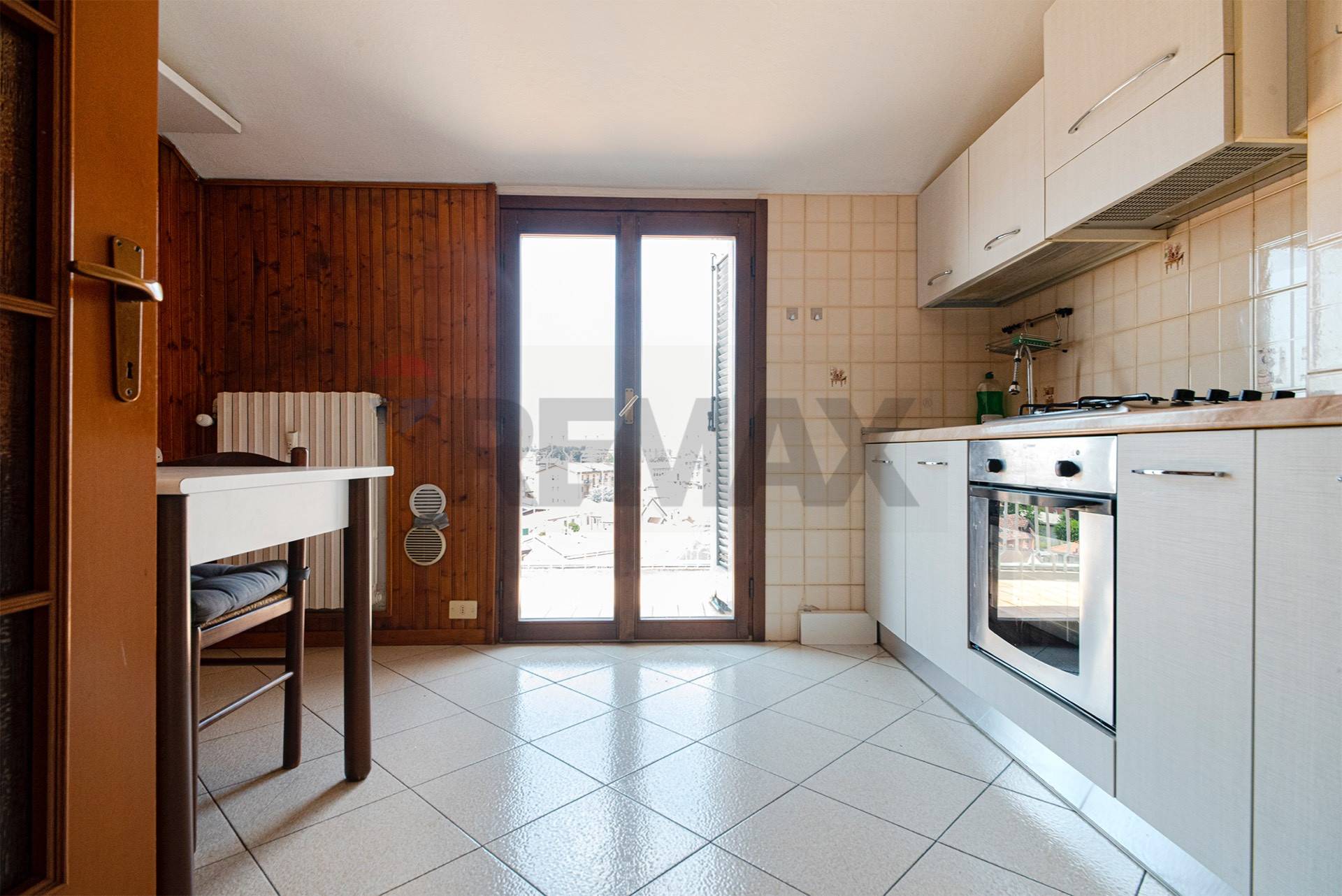Appartamento in affitto a Rho, Zona Centro