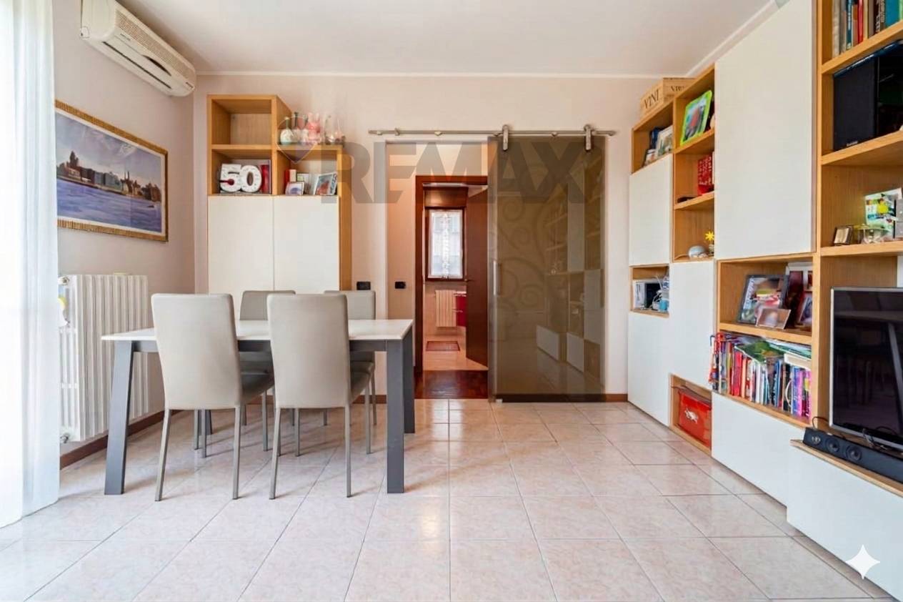 Appartamento in vendita a Pogliano Milanese