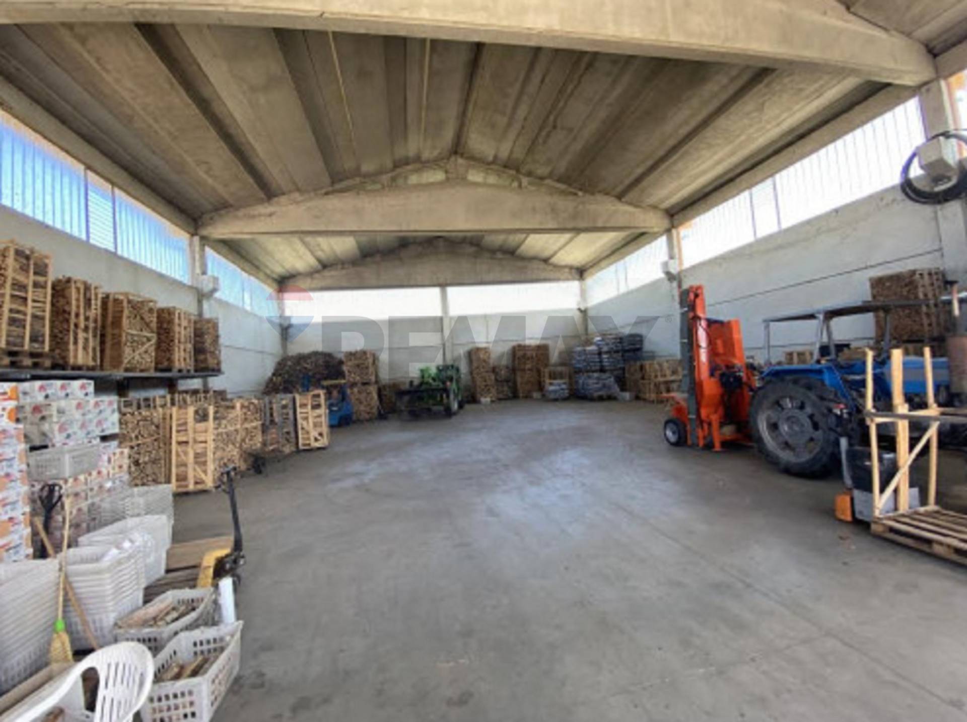 Capannone Industriale in vendita a Marcallo con Casone, Barco