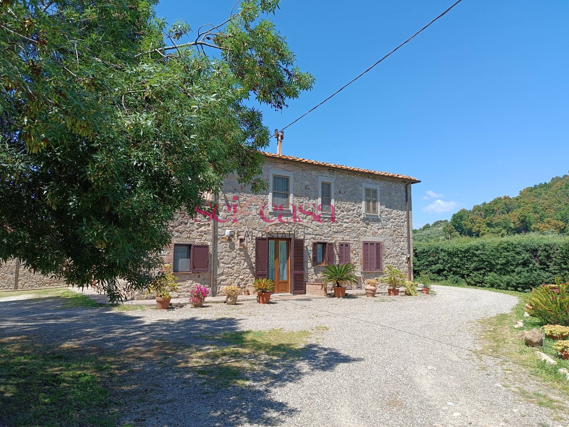 Porzione di Casale in vendita a Roccastrada