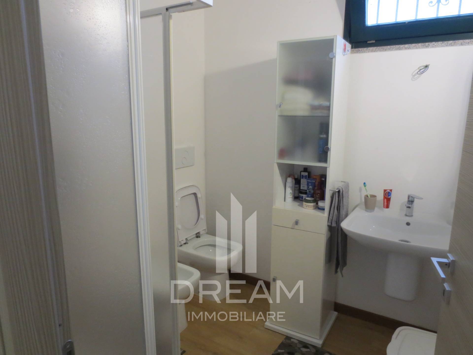 Locale artigianale in vendita a Quartucciu