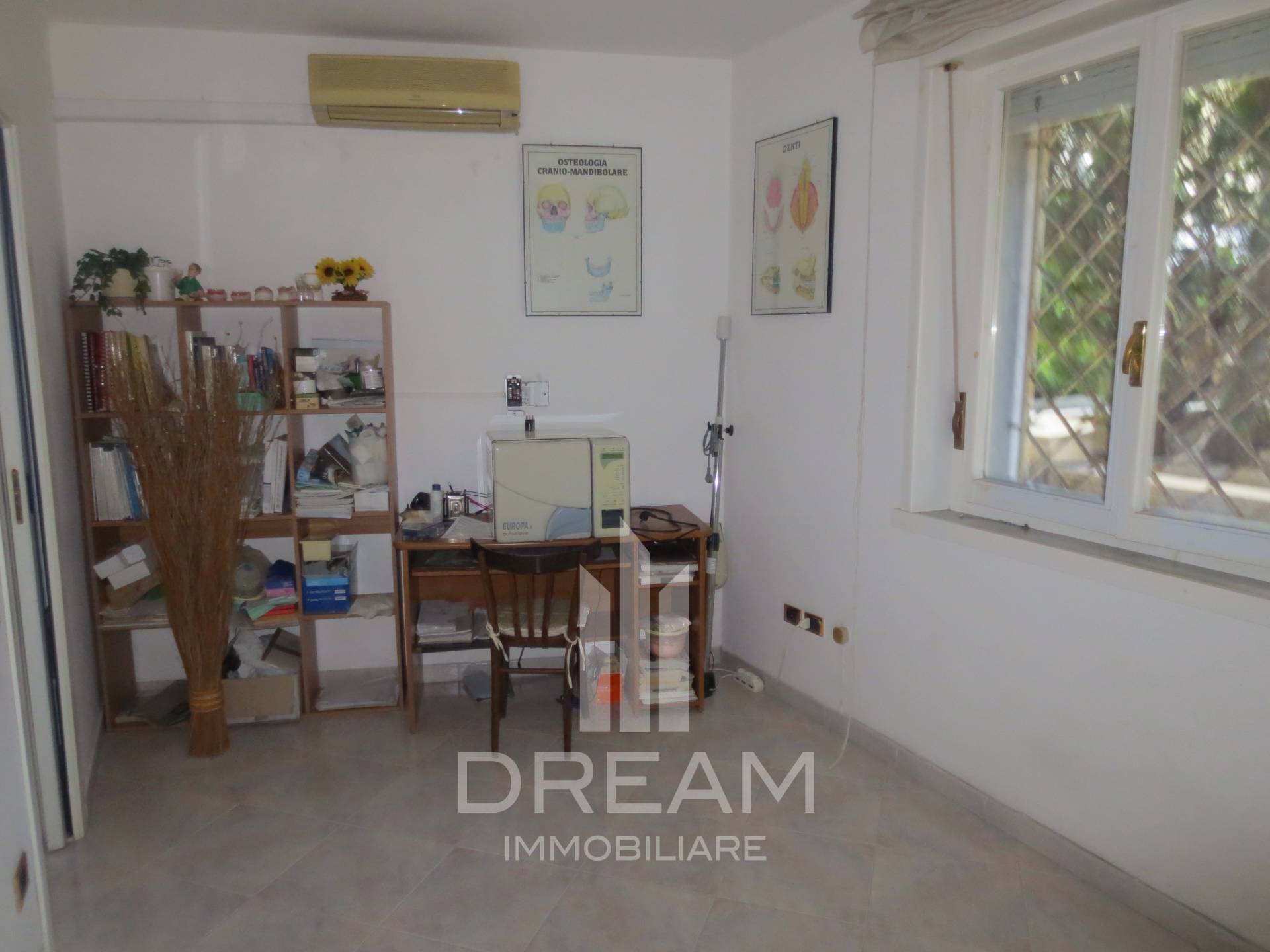 Studio/Ufficio in vendita a Cagliari, Amsicora - Monte Mixi