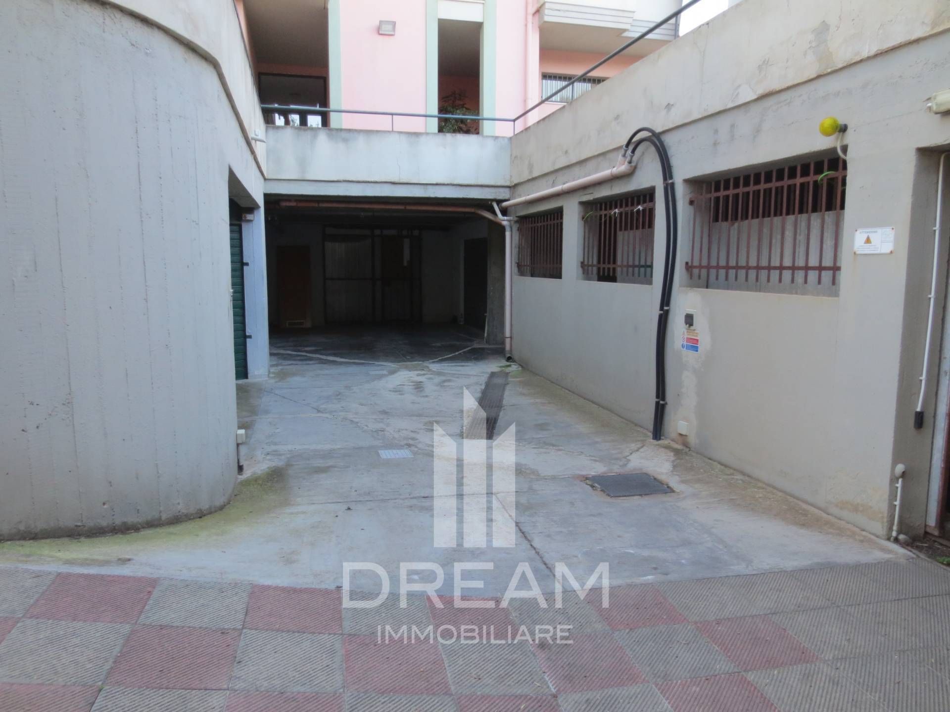 Deposito commerciale in vendita a Quartu Sant'Elena, Pitz'e Serra