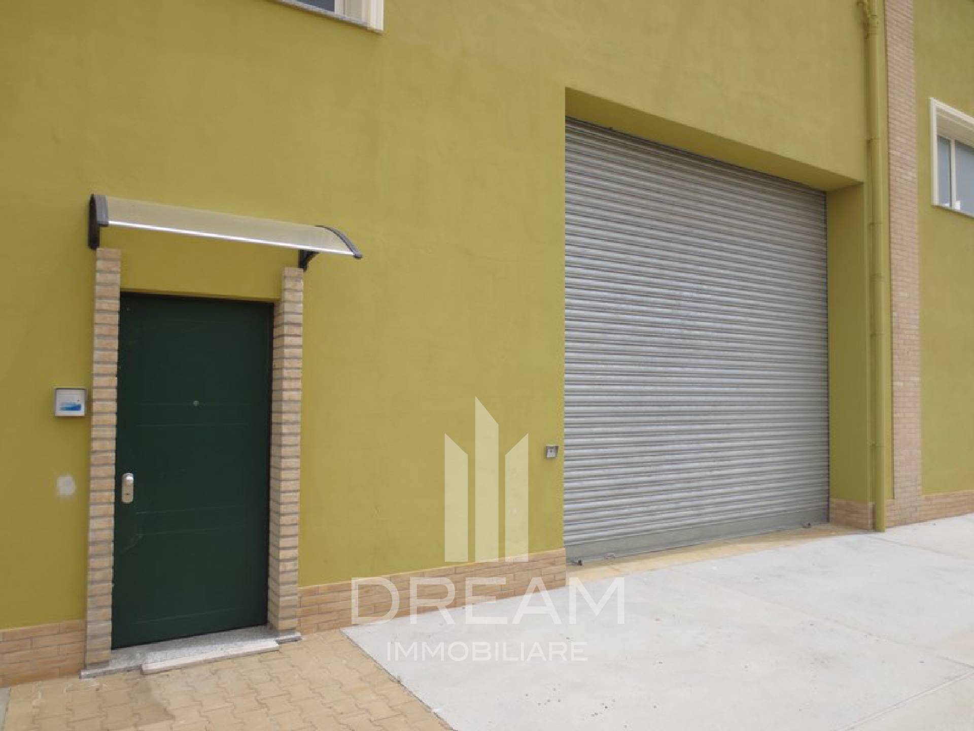 Studio/Ufficio in affitto a Selargius