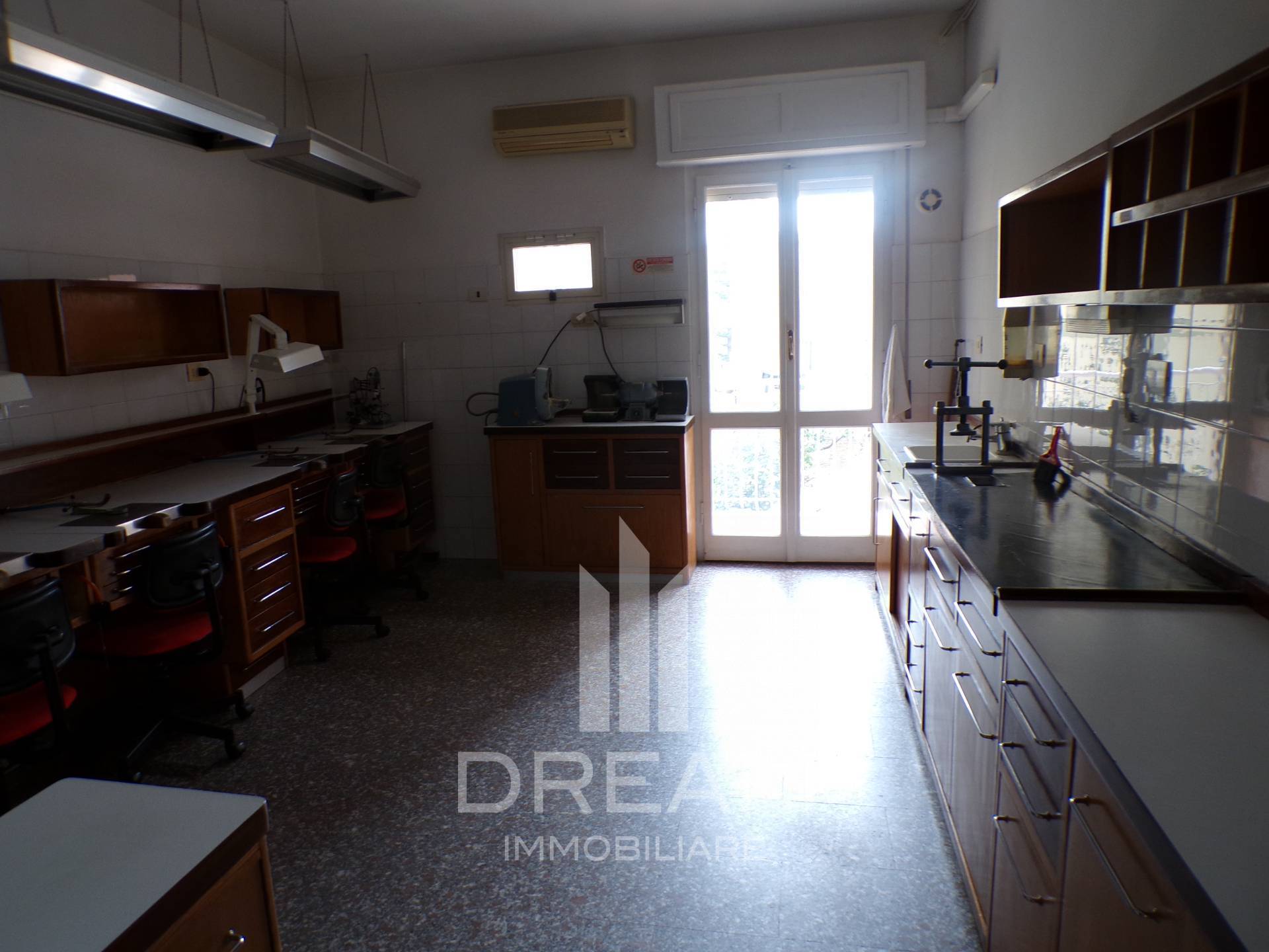 Studio/Ufficio in affitto a Cagliari, Bonaria