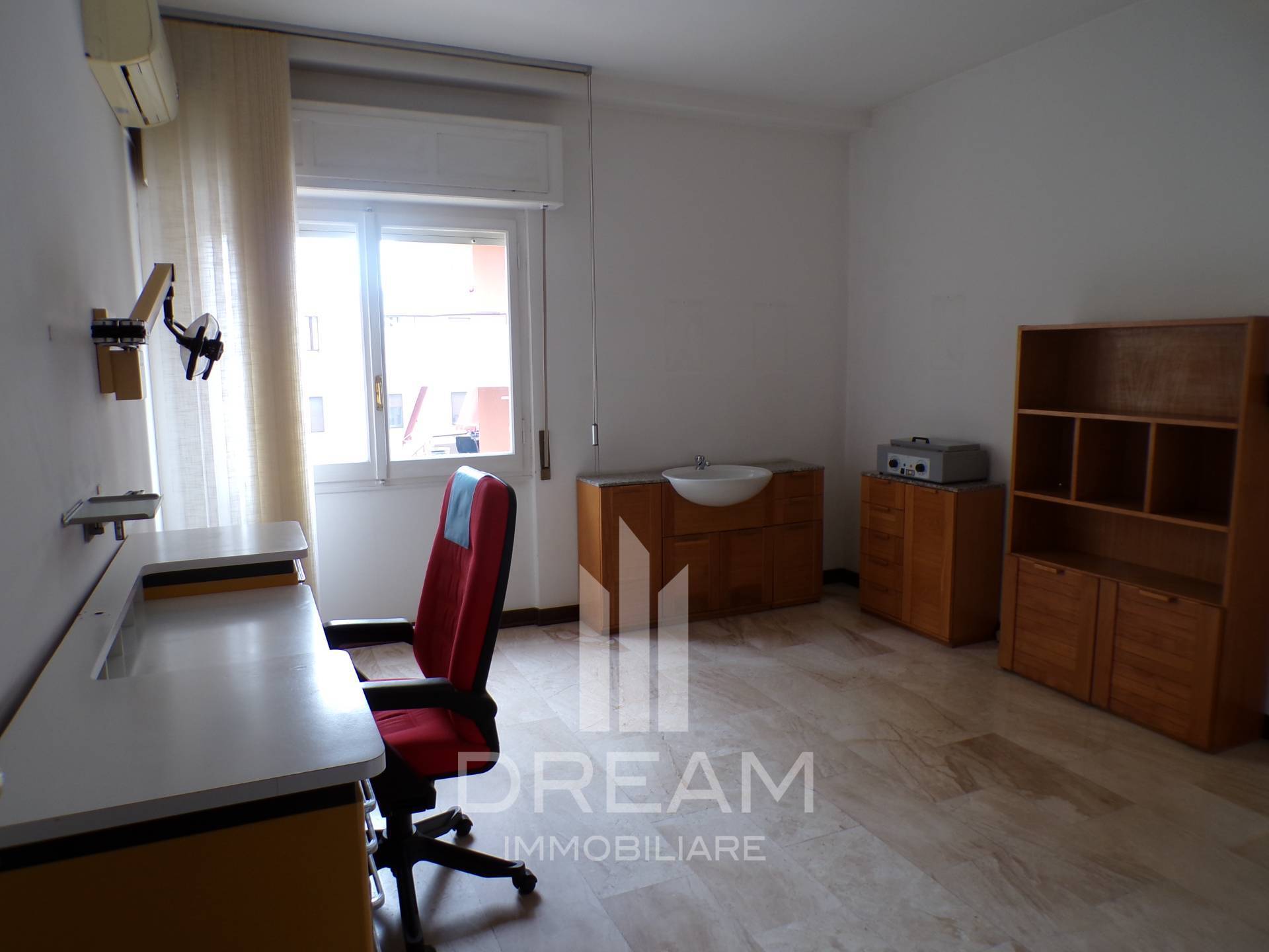 Studio/Ufficio in affitto a Cagliari, Bonaria