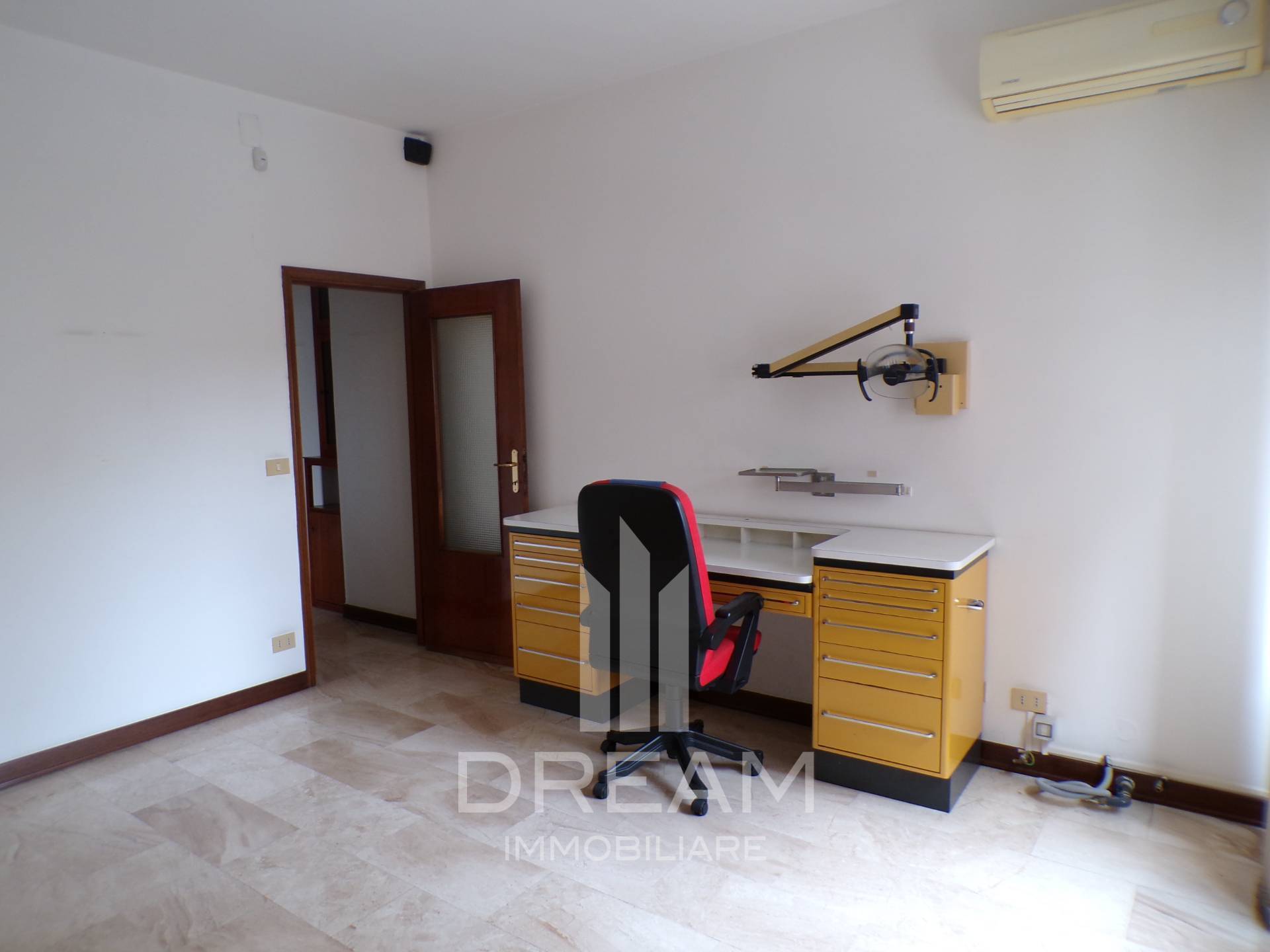 Studio/Ufficio in affitto a Cagliari, Bonaria