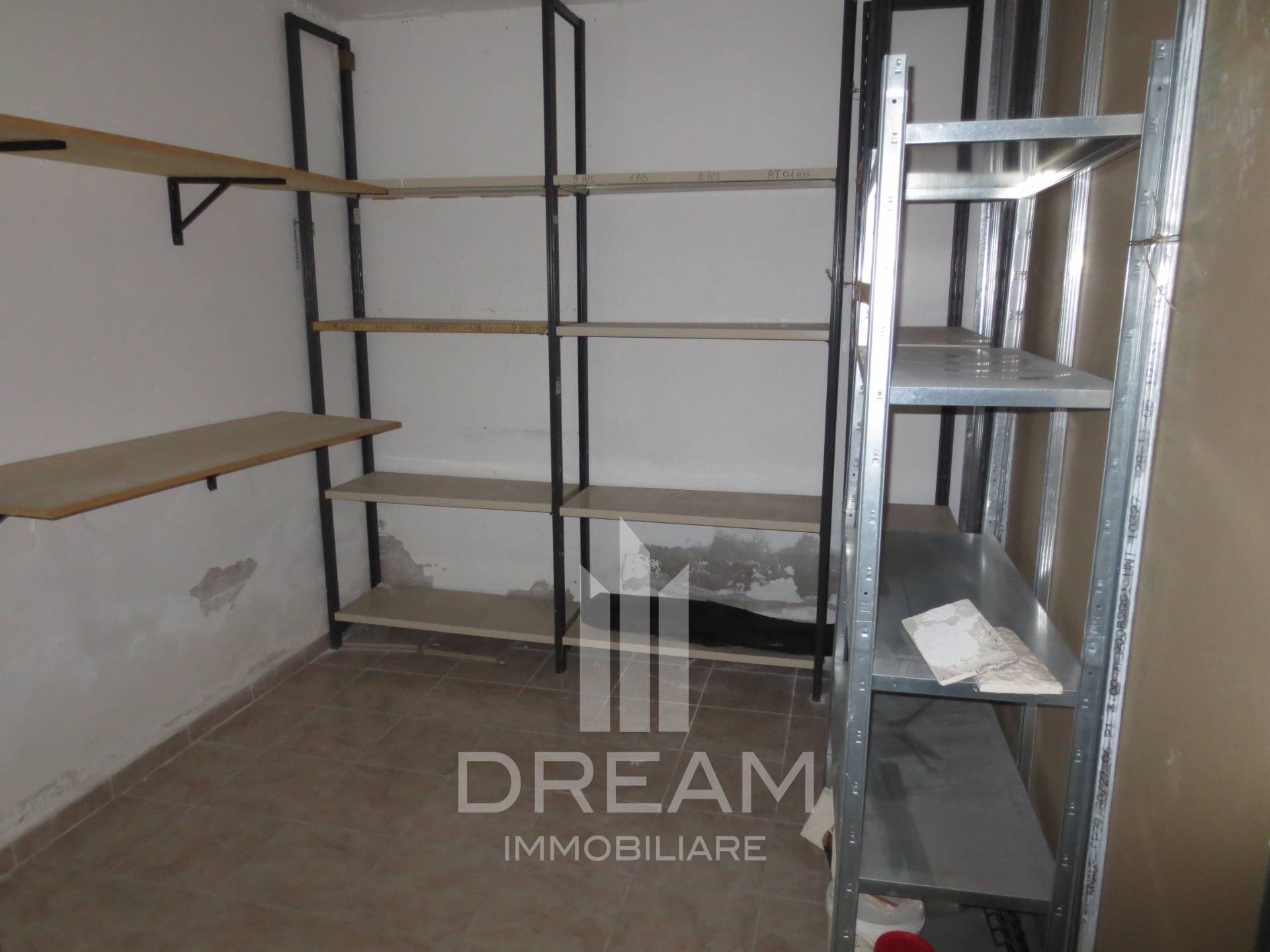 Deposito commerciale in vendita a Quartu Sant'Elena, Pitz'e Serra