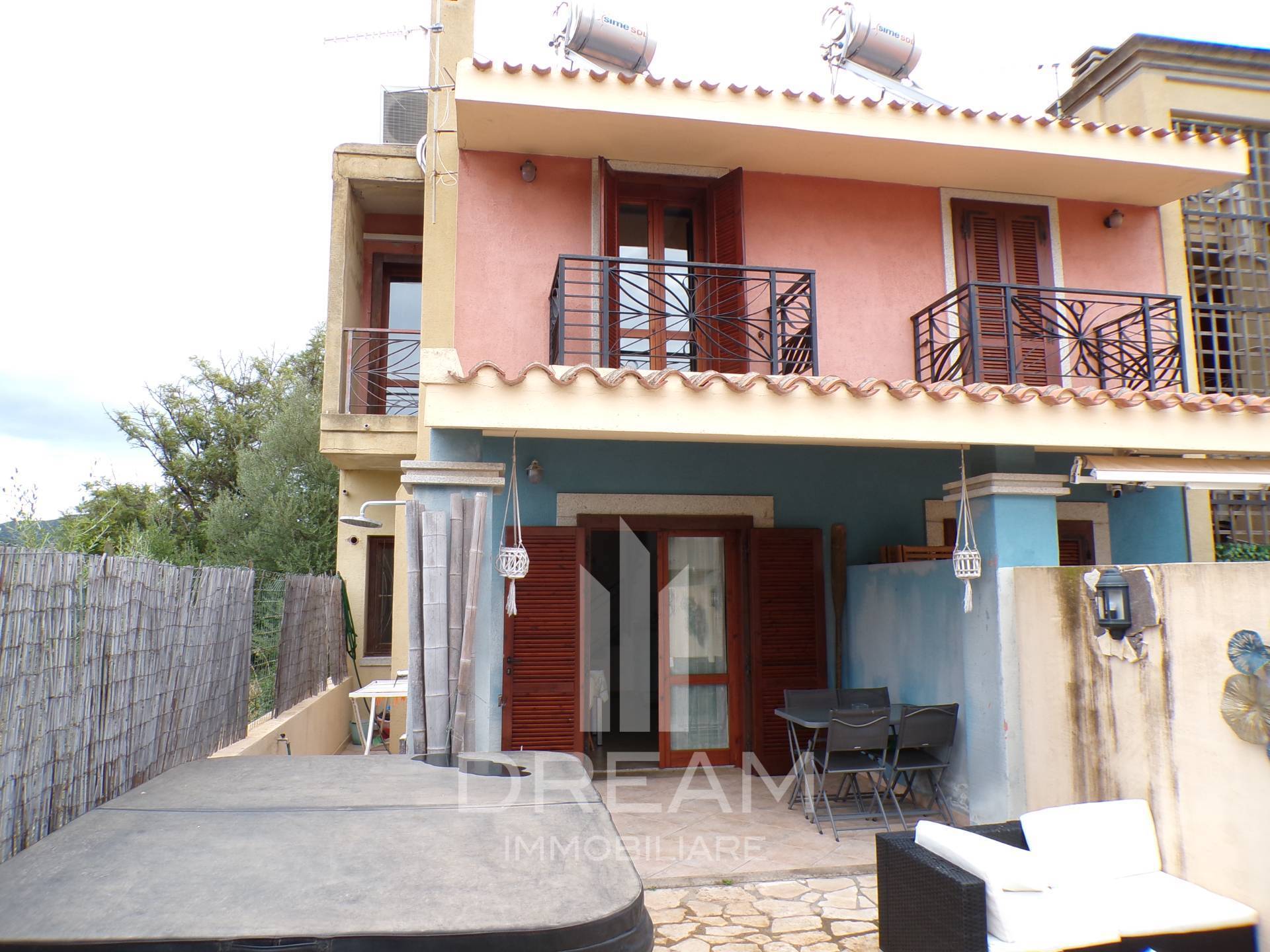 Villa caposchiera in vendita a Villasimius