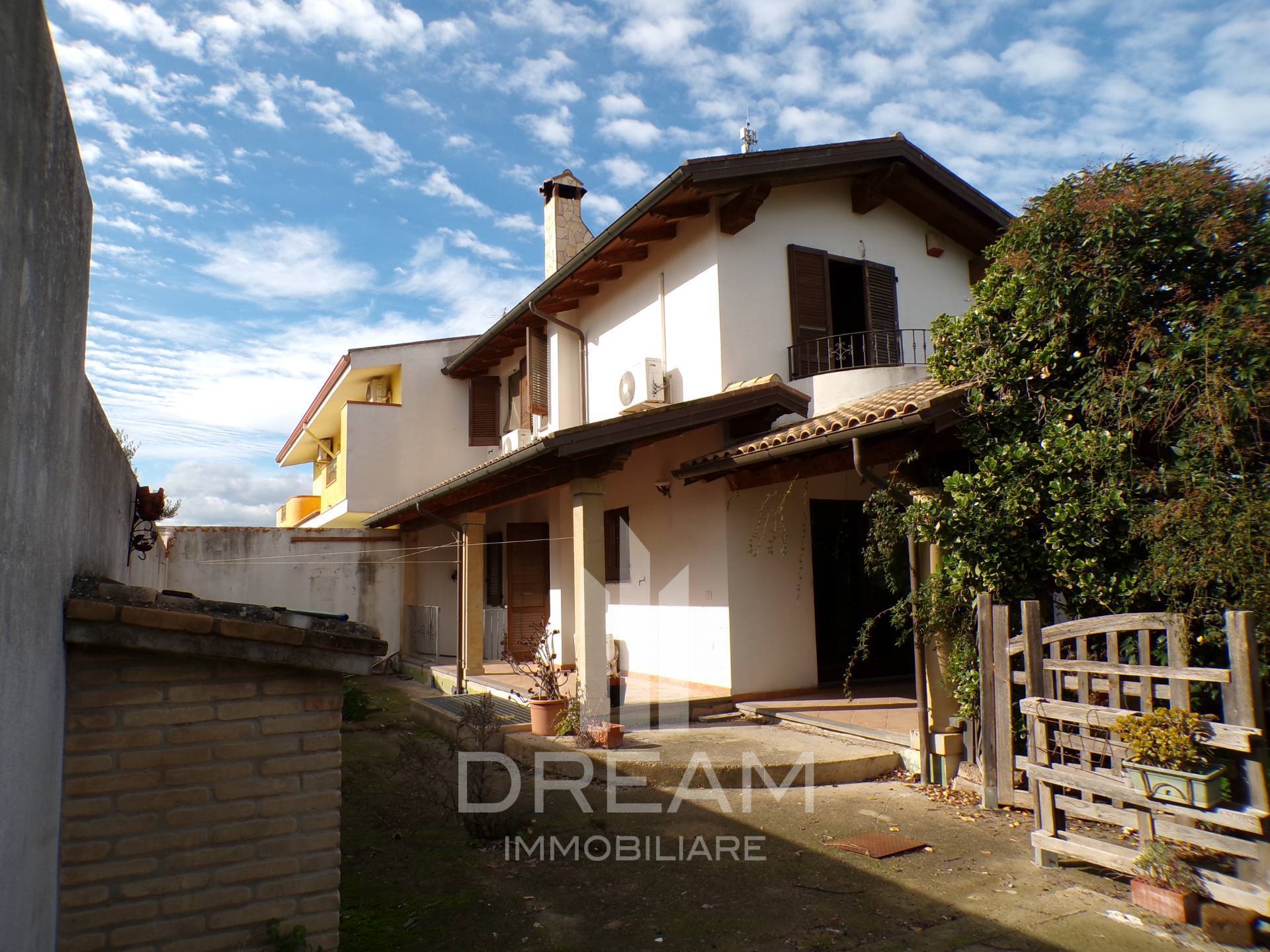 Villa in vendita a Decimoputzu