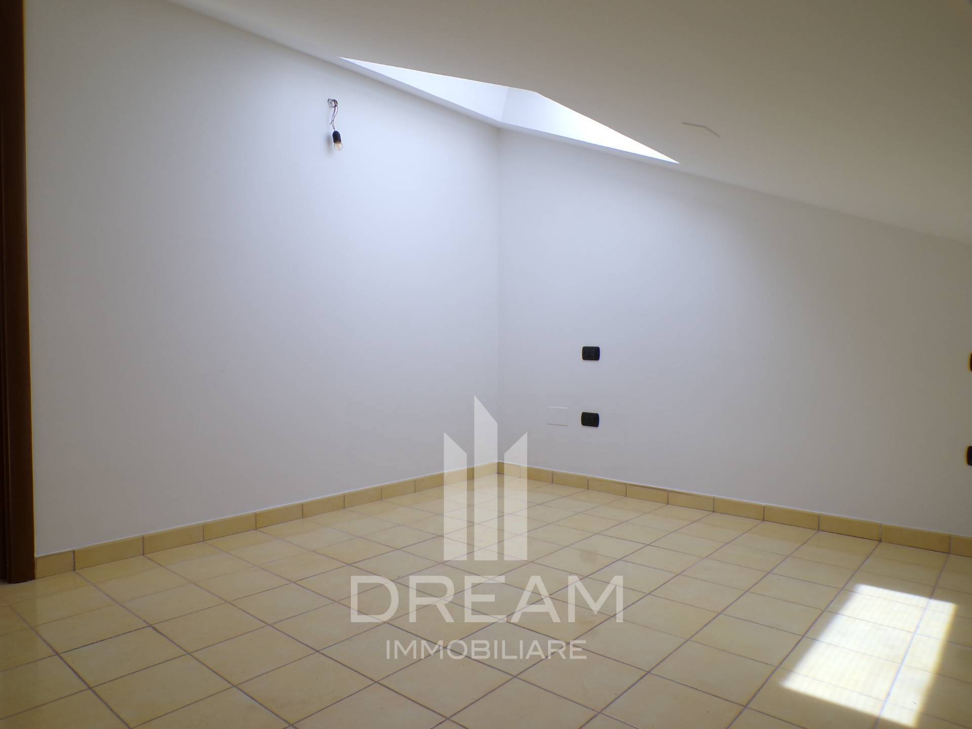 Mansarda in affitto a Quartu Sant'Elena, Quartello