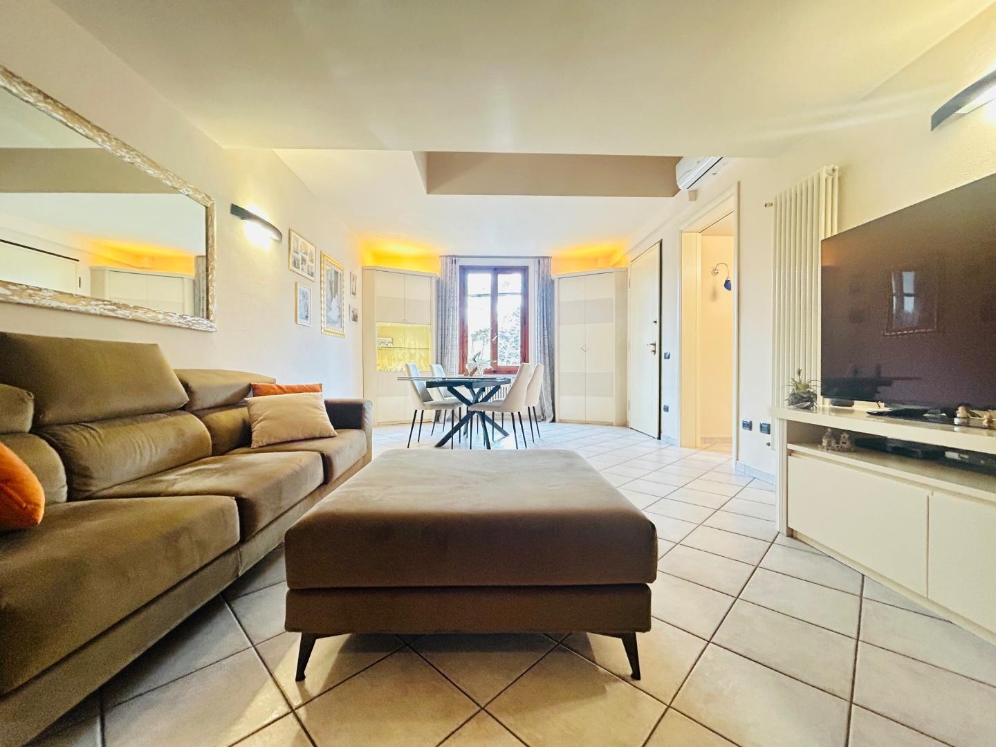 Appartamento con terrazzo, San Miniato basso