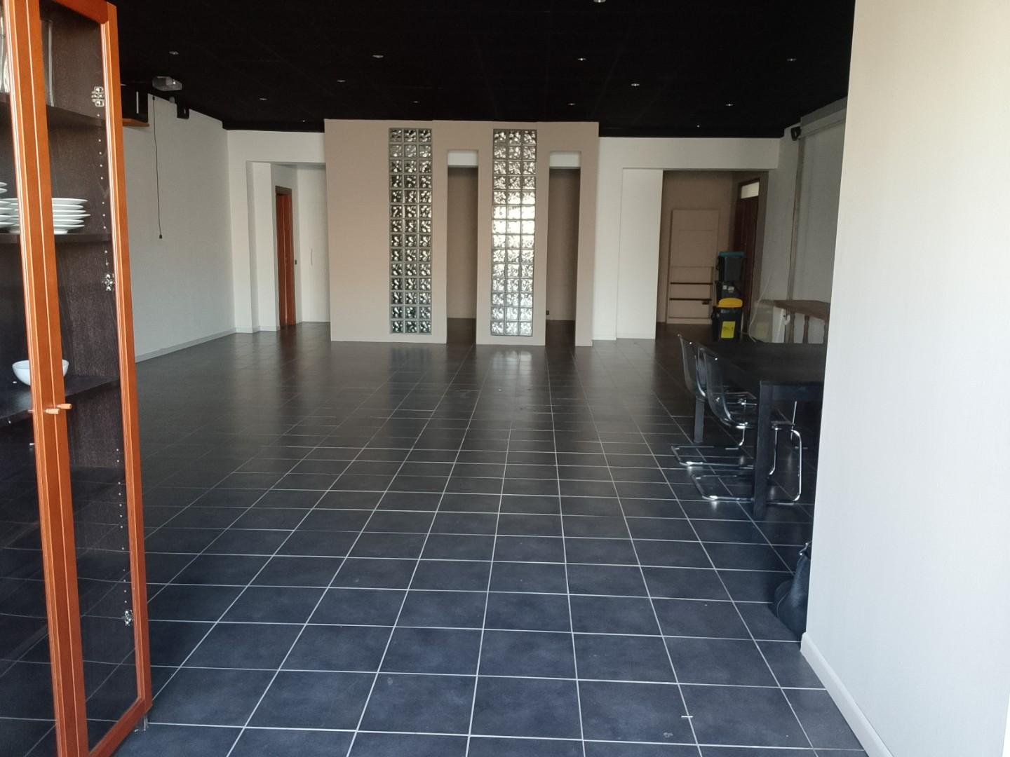 Locale commerciale in affitto, Empoli terrafino