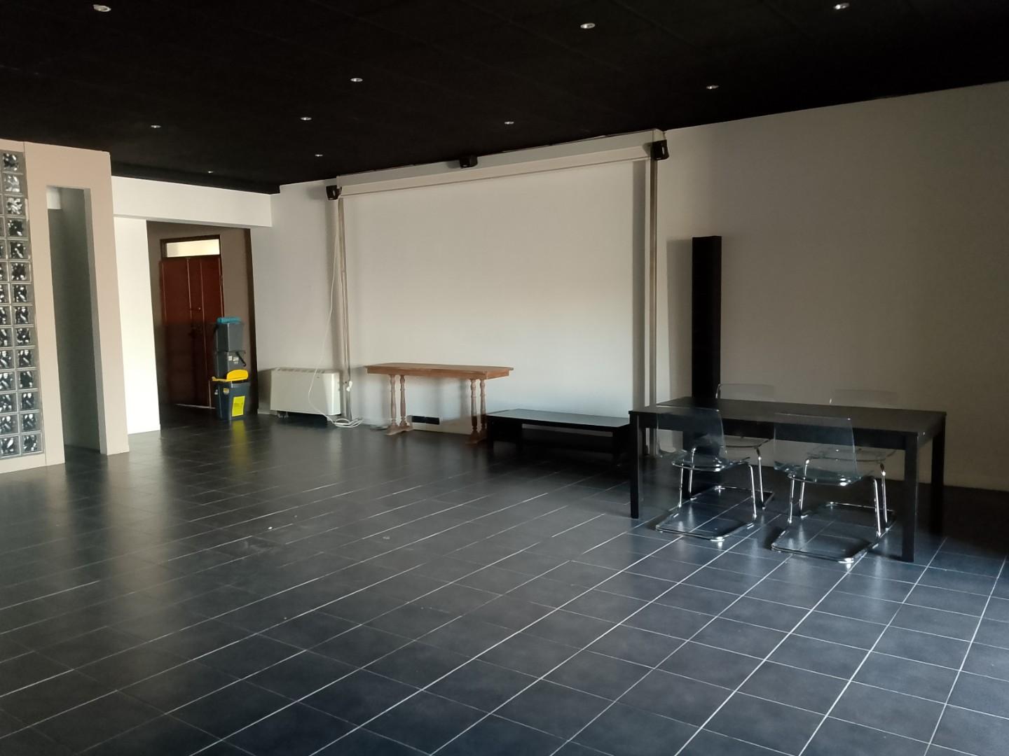 Locale commerciale in affitto, Empoli terrafino