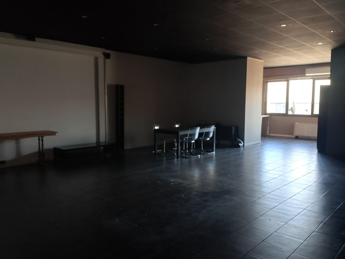 Locale commerciale in affitto, Empoli terrafino