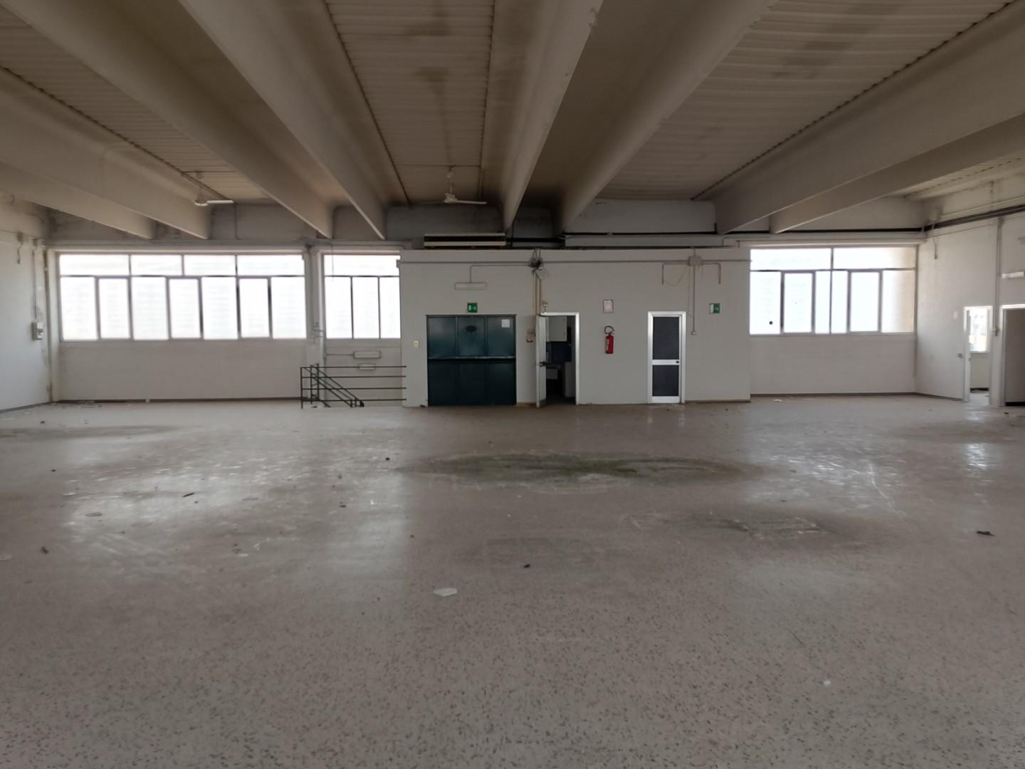 Capannone da ristrutturare, Empoli terrafino