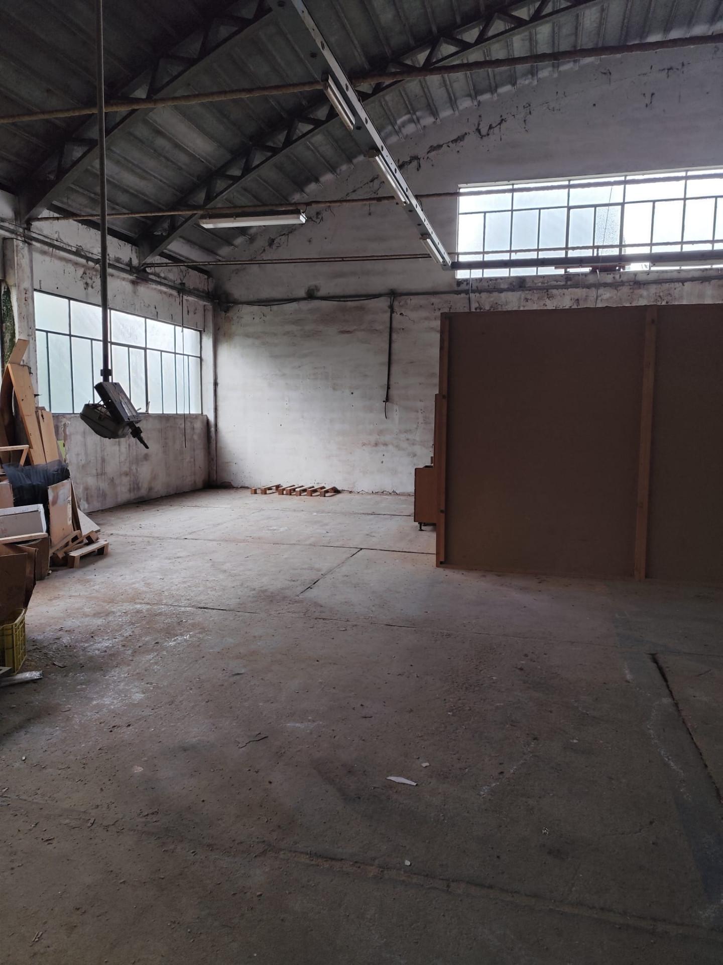 Capannone in vendita a Peccioli